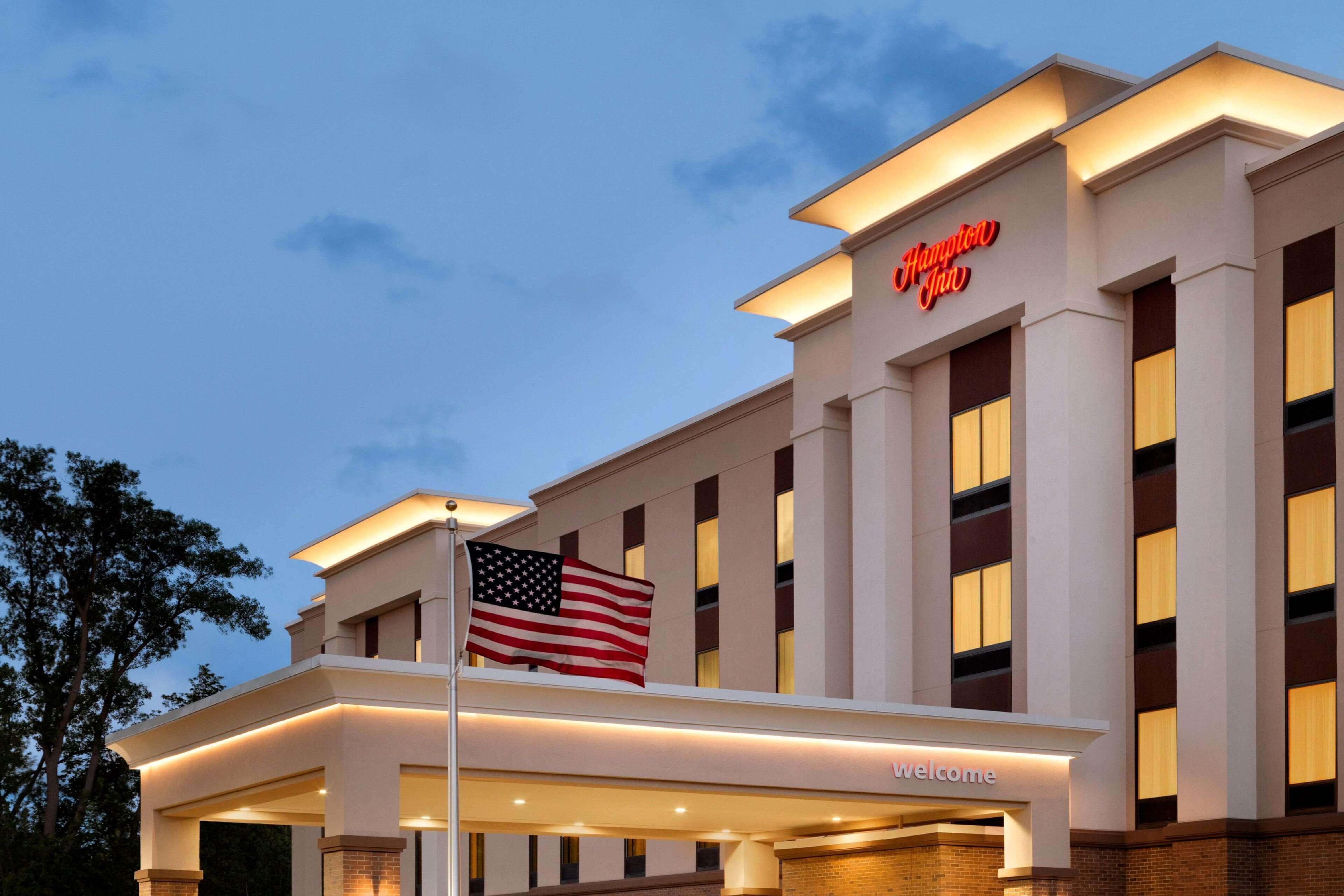 Hampton Inn North Olmsted Cleveland Airport image