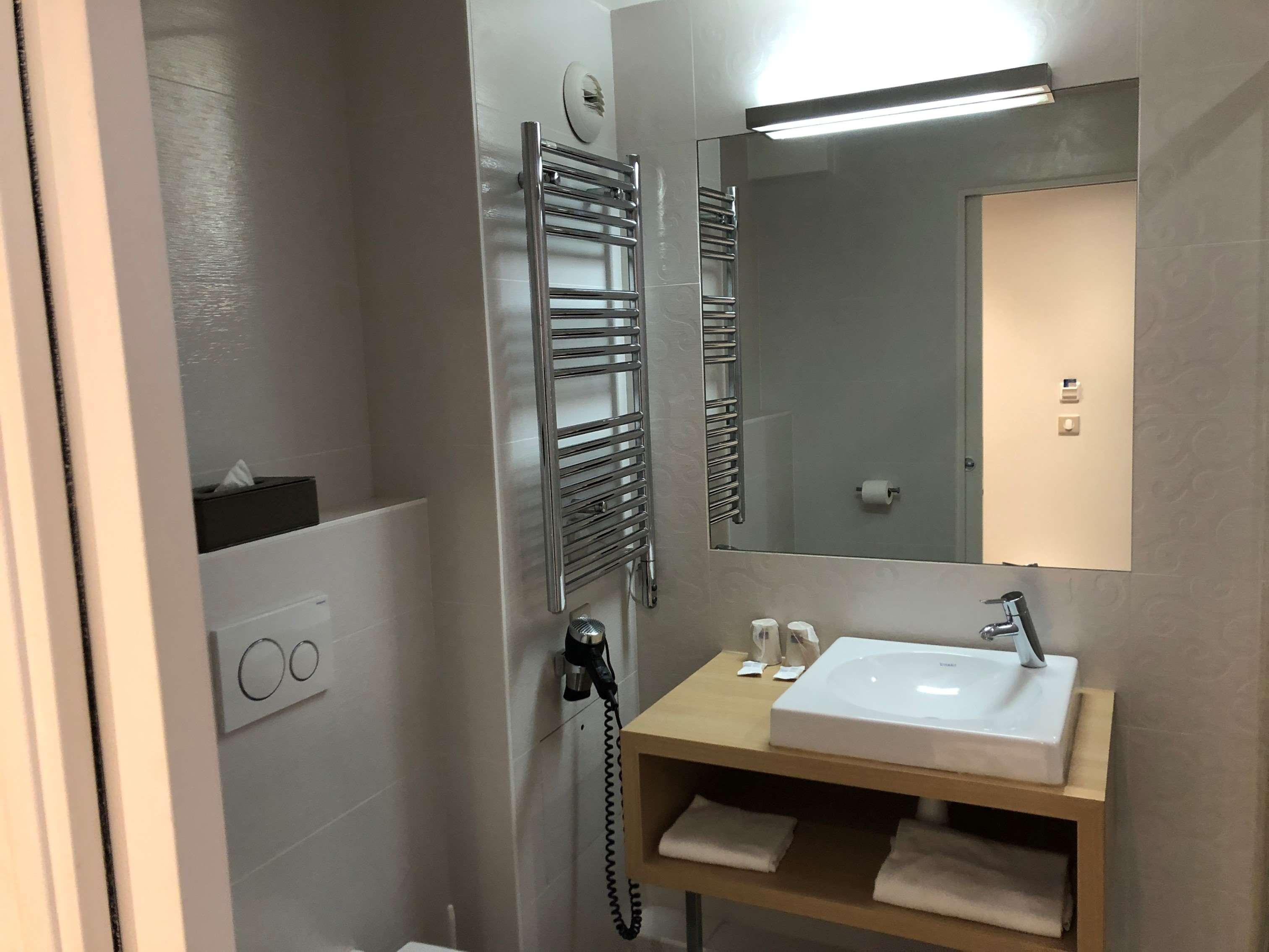 Imagem da galeria de Kyriad Paris 18 Porte De Clignancourt Hotel