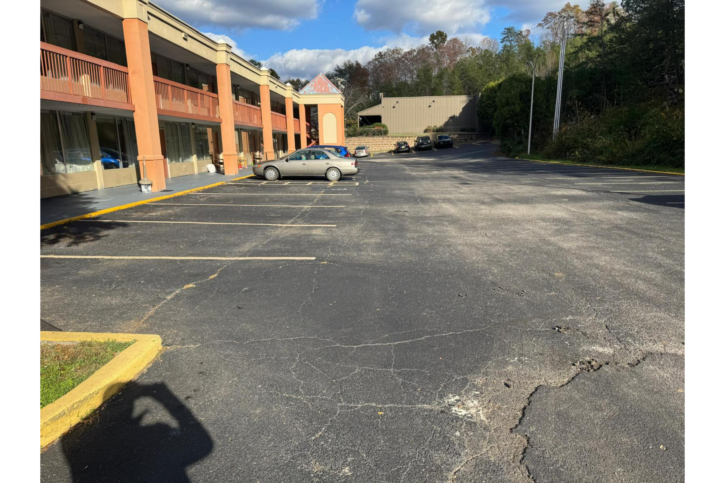 Hotel Harriman near I-40