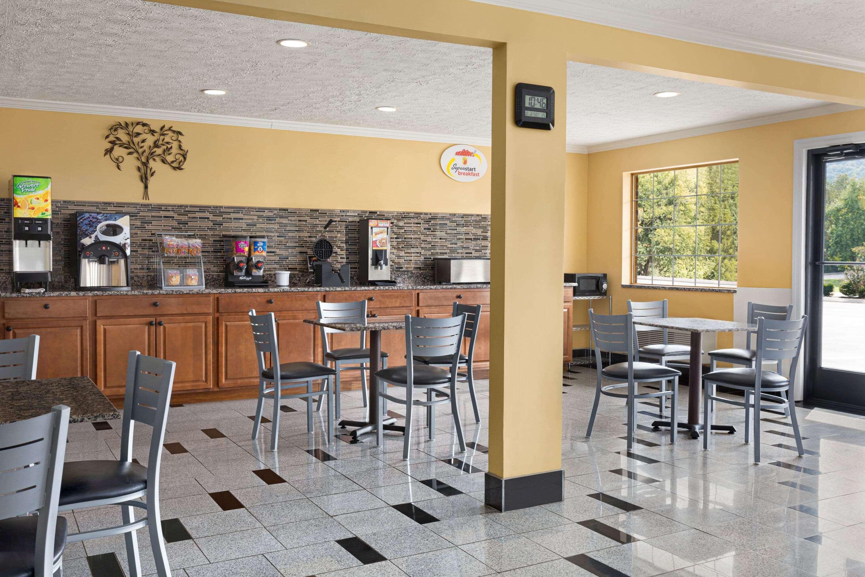 Super 8 by Wyndham Whites Creek/ Nashville NW Area