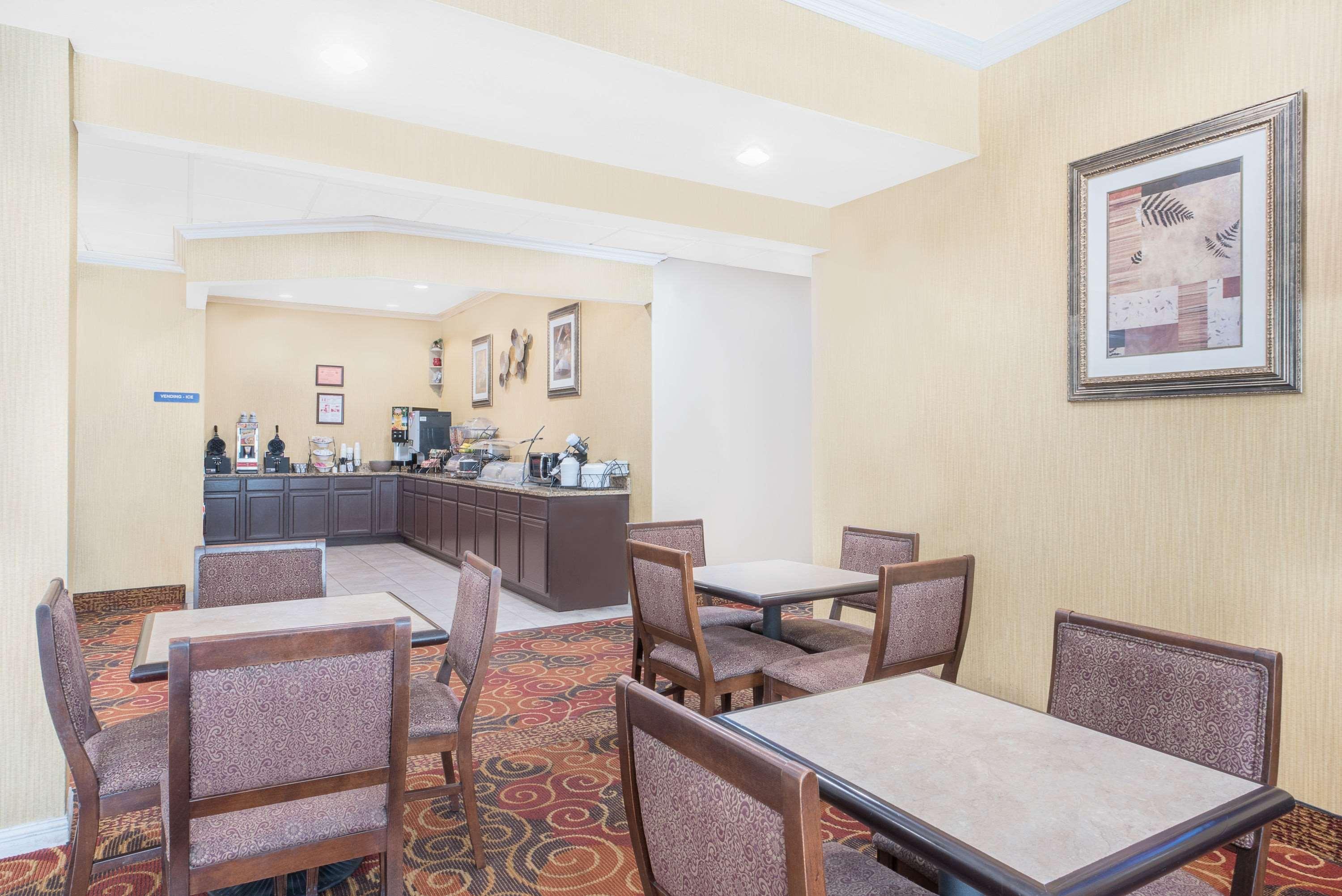 Microtel Inn & Suites By Wyndham Aransas Pass/Cor