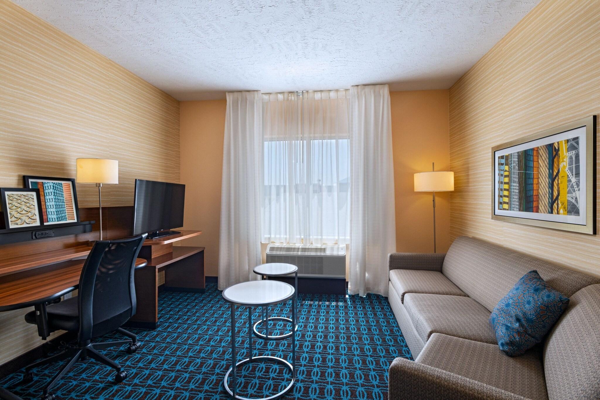 Fairfield Inn & Suites Lincoln Airport