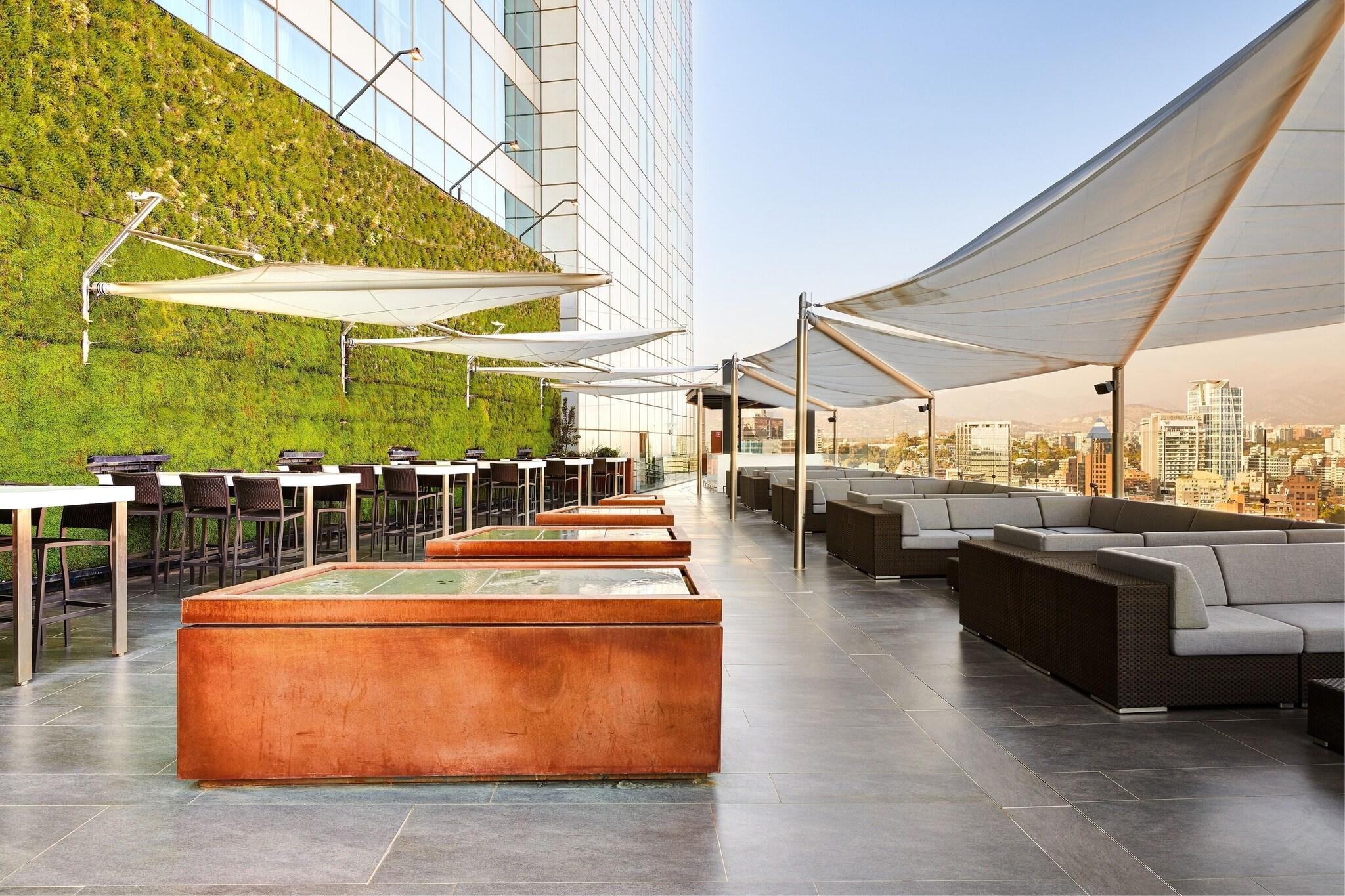 AC Hotel Santiago Cenco Costanera by null