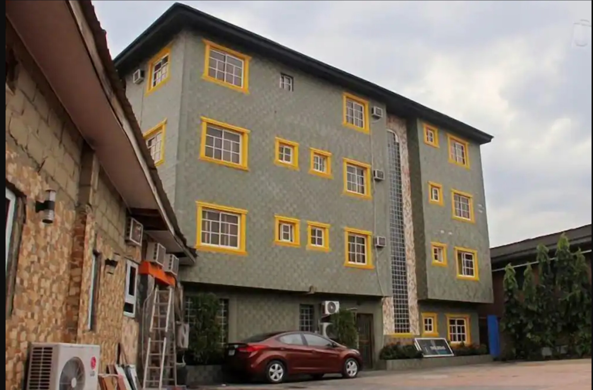 Inglesias Hotel