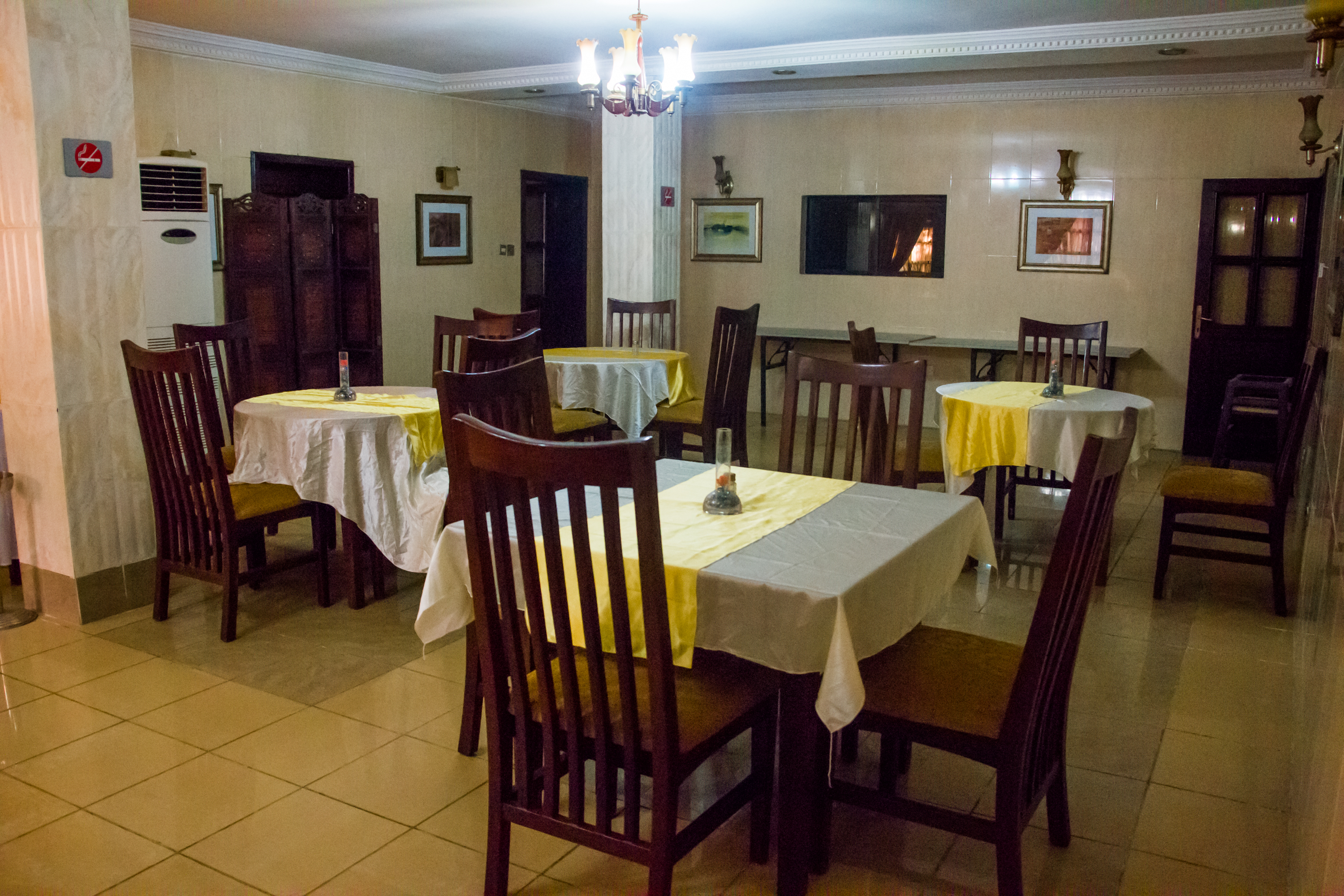 Heritage House Square Hotel