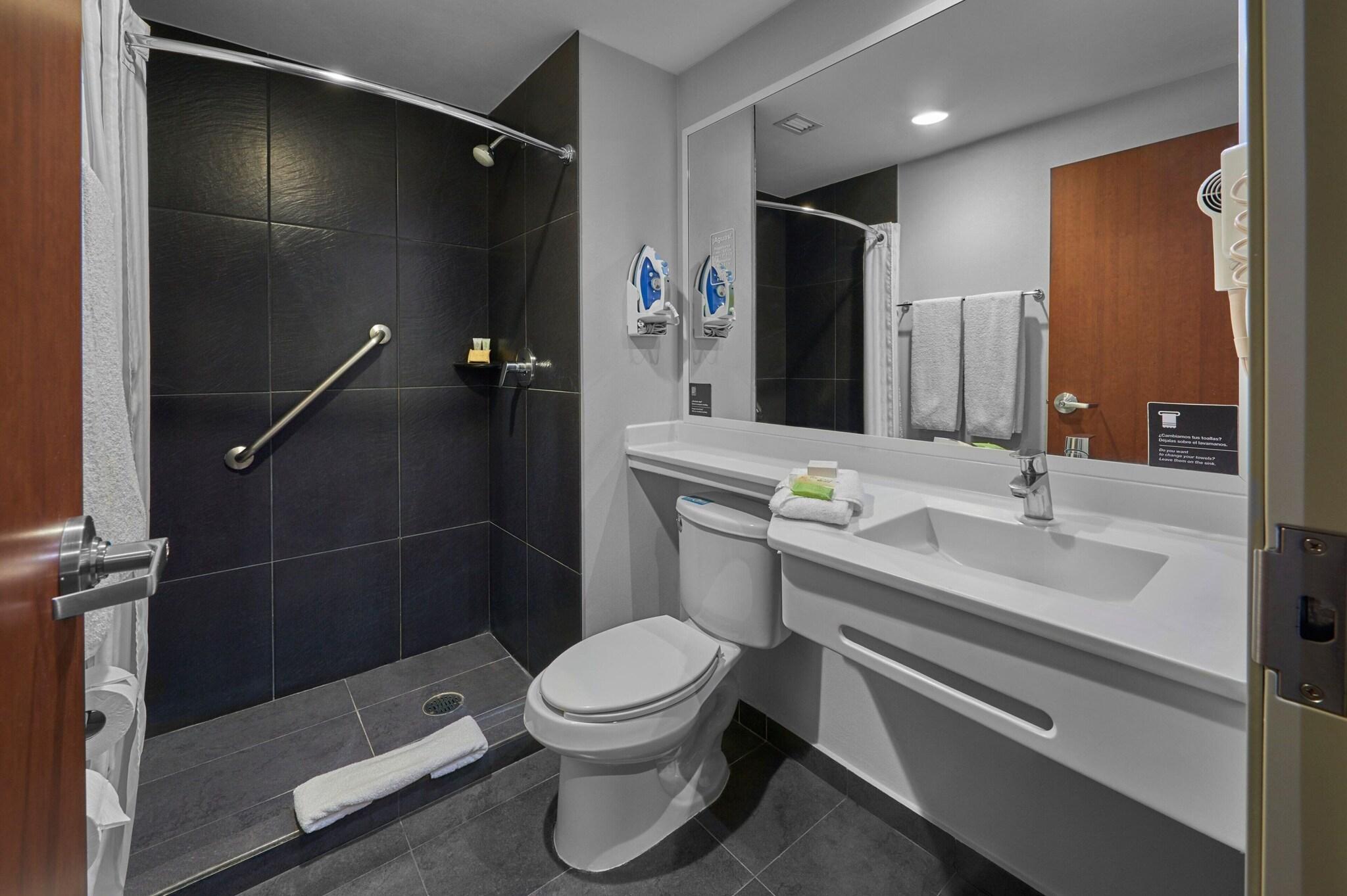 City Express Plus By Marriott Mundo E