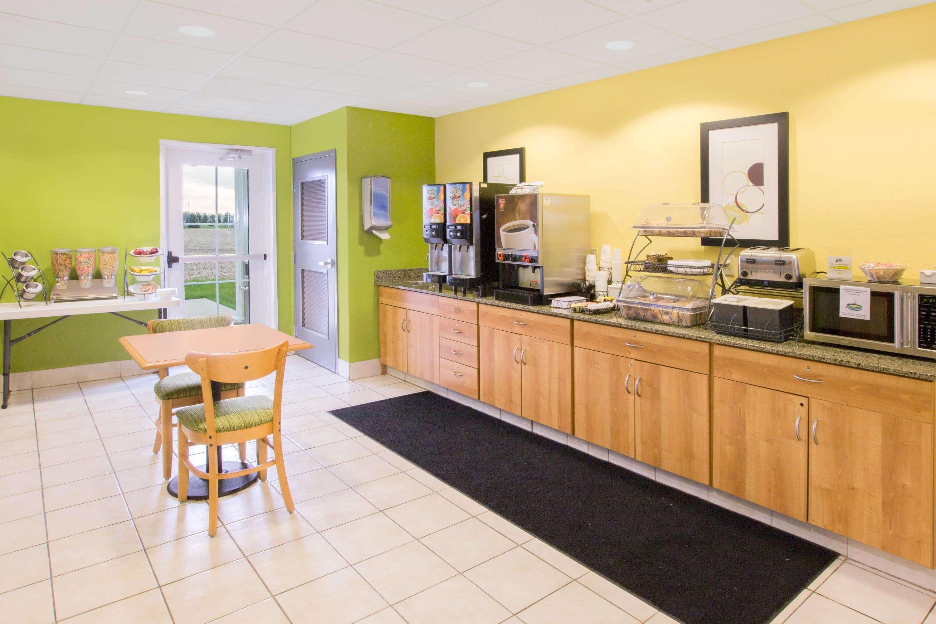 Microtel Inn & Suites By Wyndham Delphos