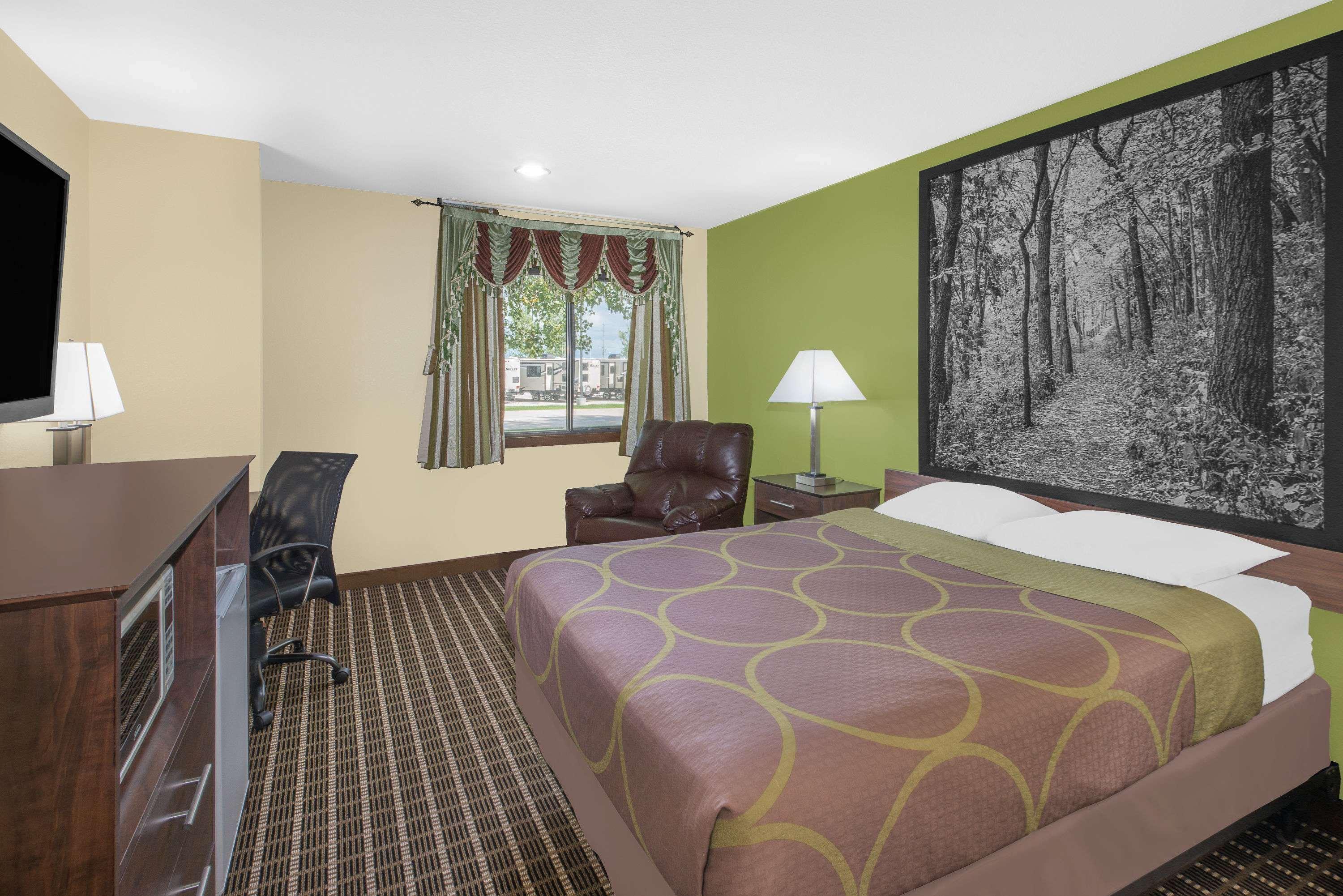 Super 8 By Wyndham Webster City Ia