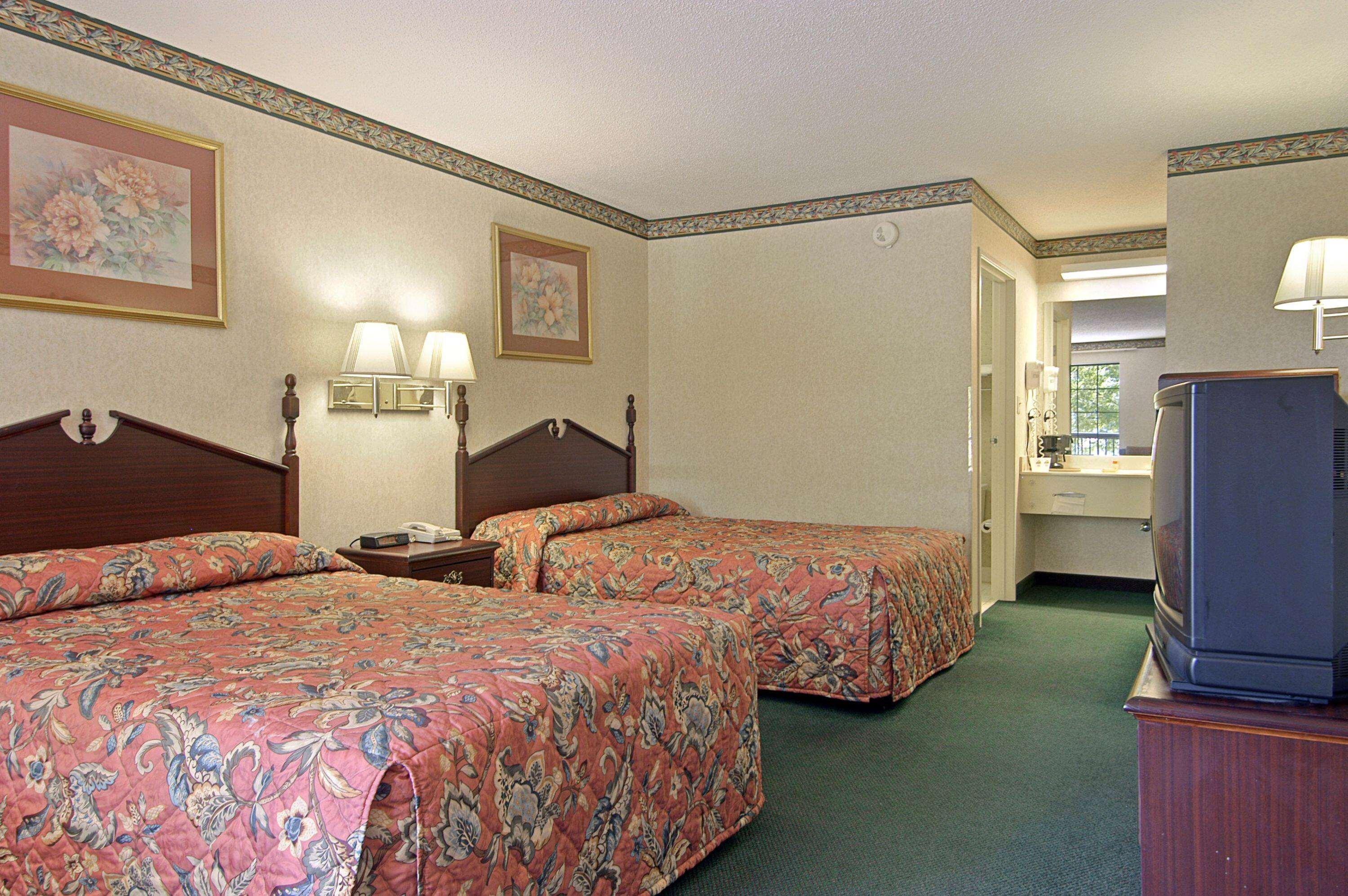 Days Inn & Suites By Wyndham Fort Valley
