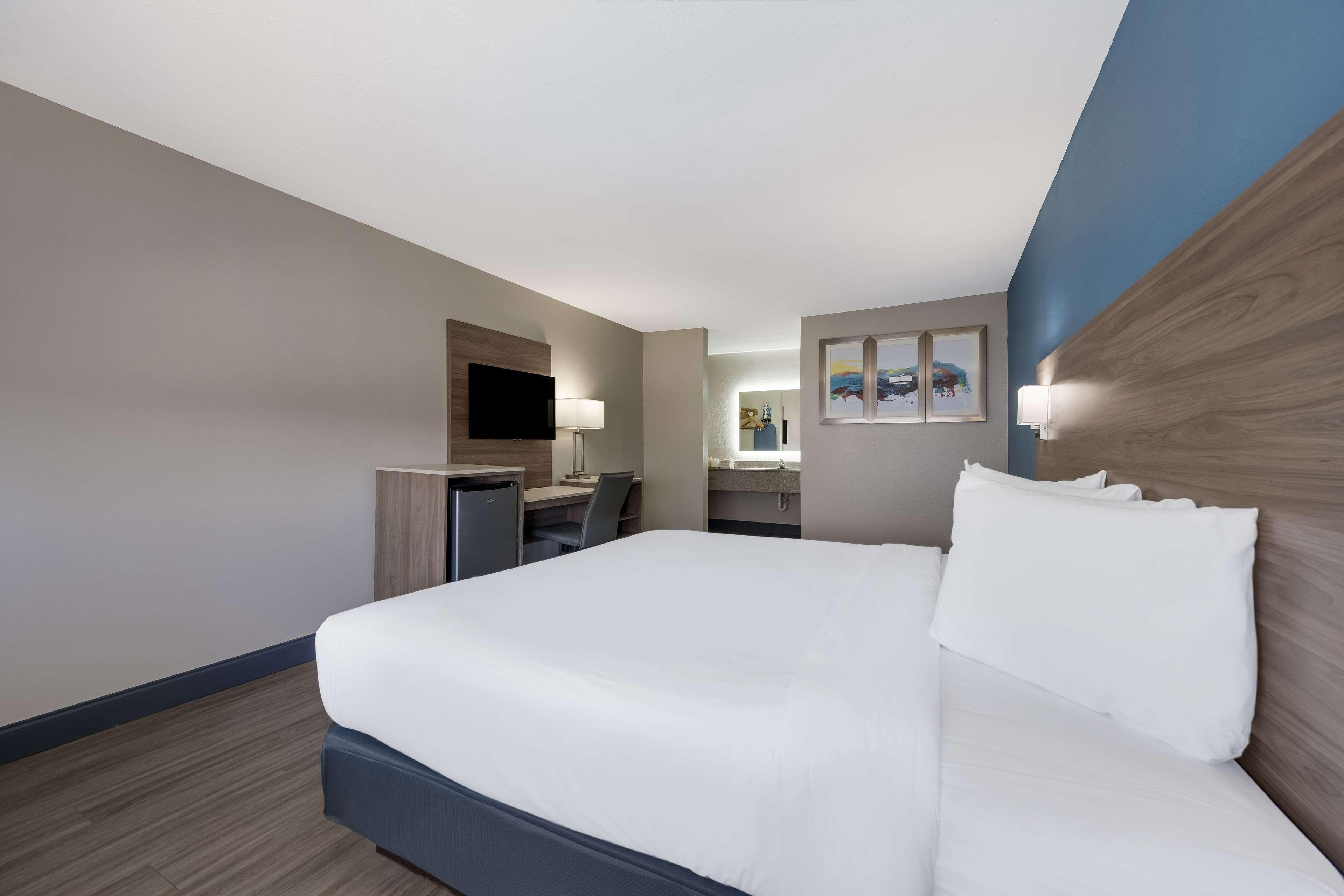 SureStay Hotel by BW Spring North Houston