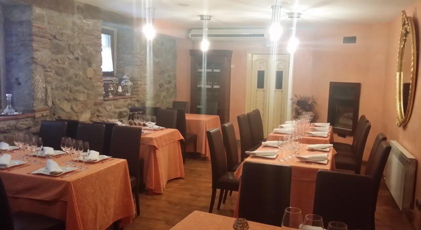 HOTEL RURAL CAYETANA