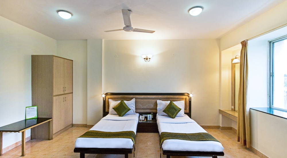 Treebo Niraali Executive Pune