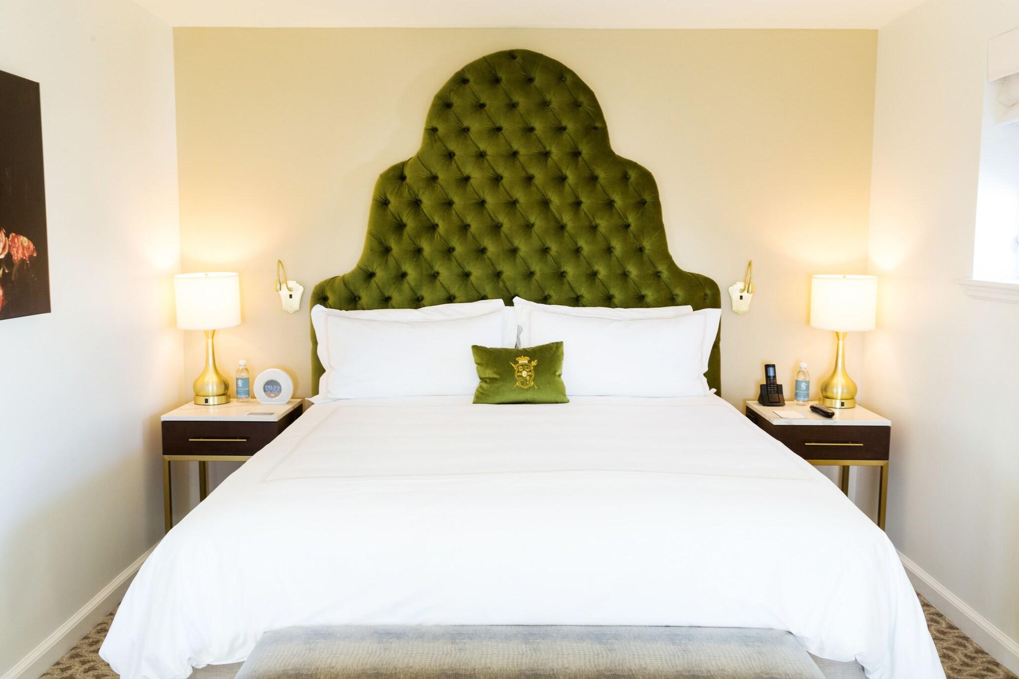 The Historic Cavalier Hotel and Beach Club, Autograph Collection by null