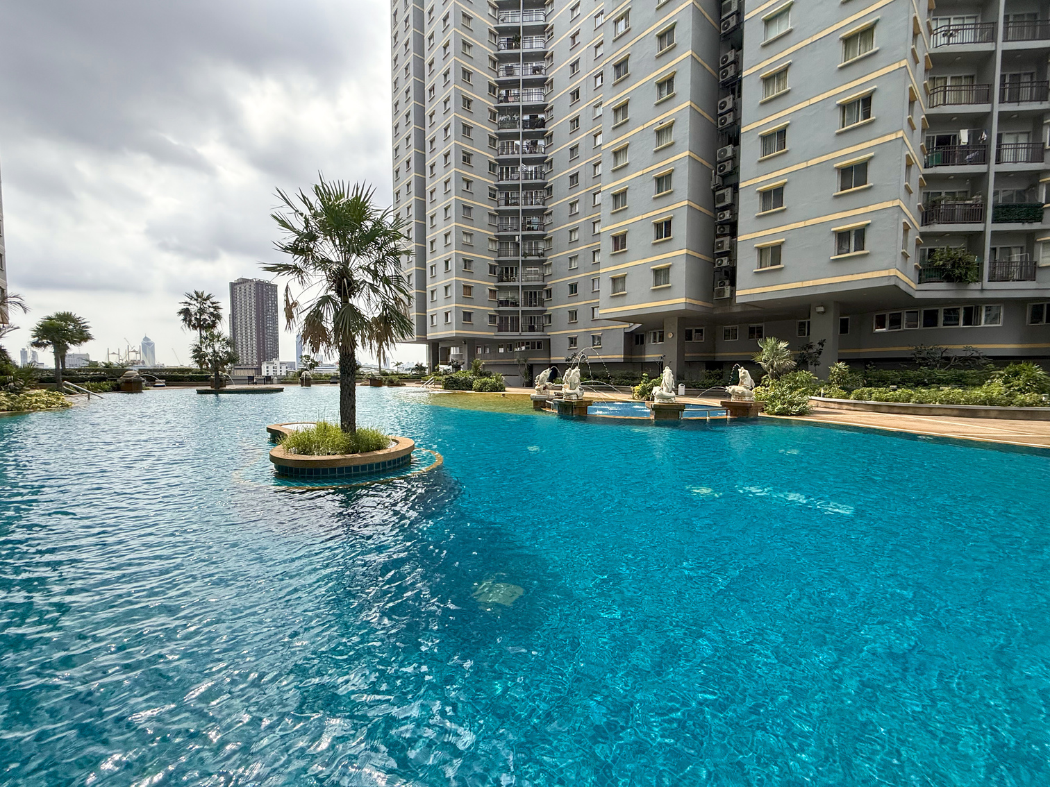 The Narathiwas Hotel & Residence image