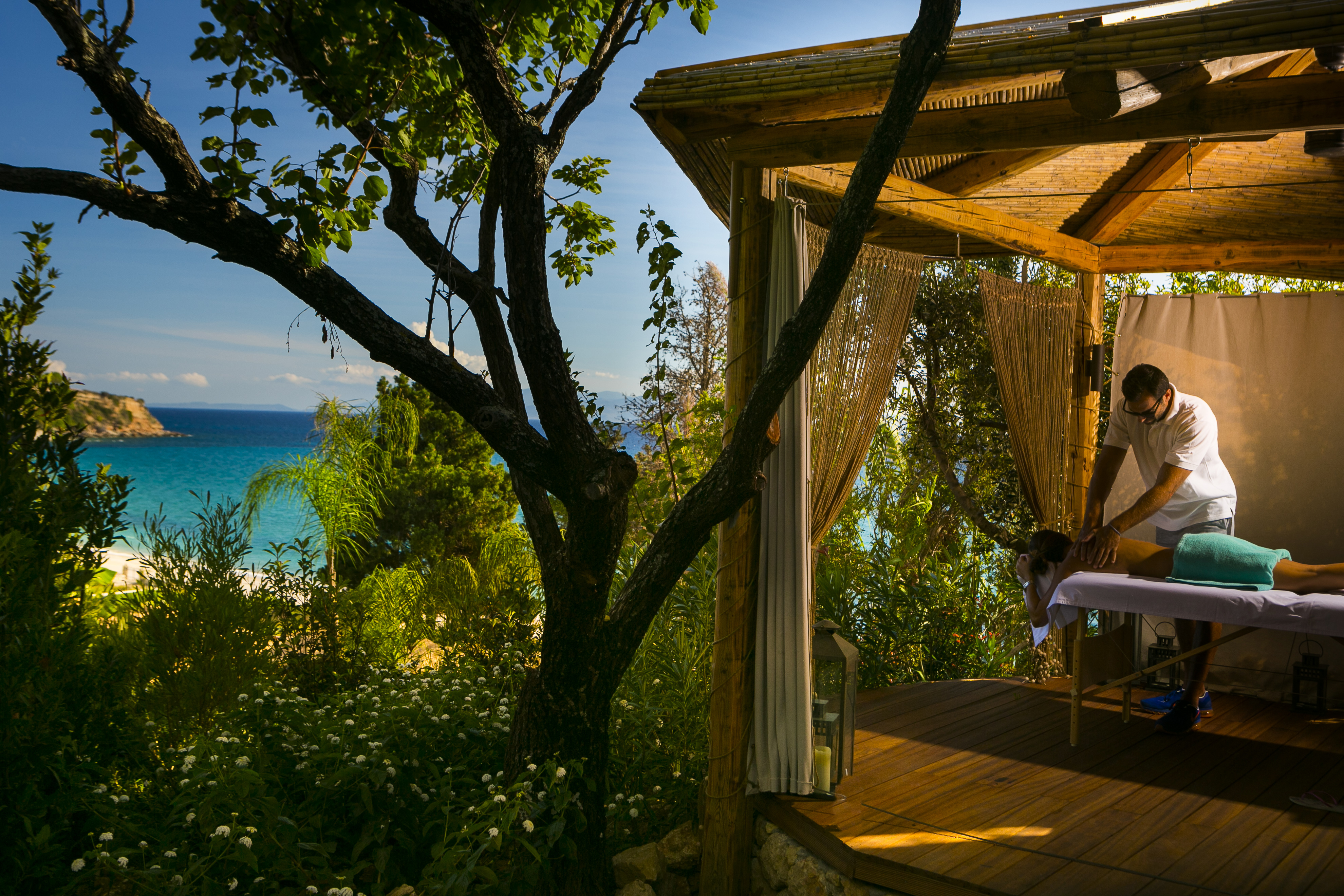 F ZEEN KEFALONIA - Adults Only by null