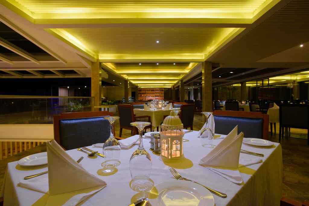Swiss Lenana Mount Hotel