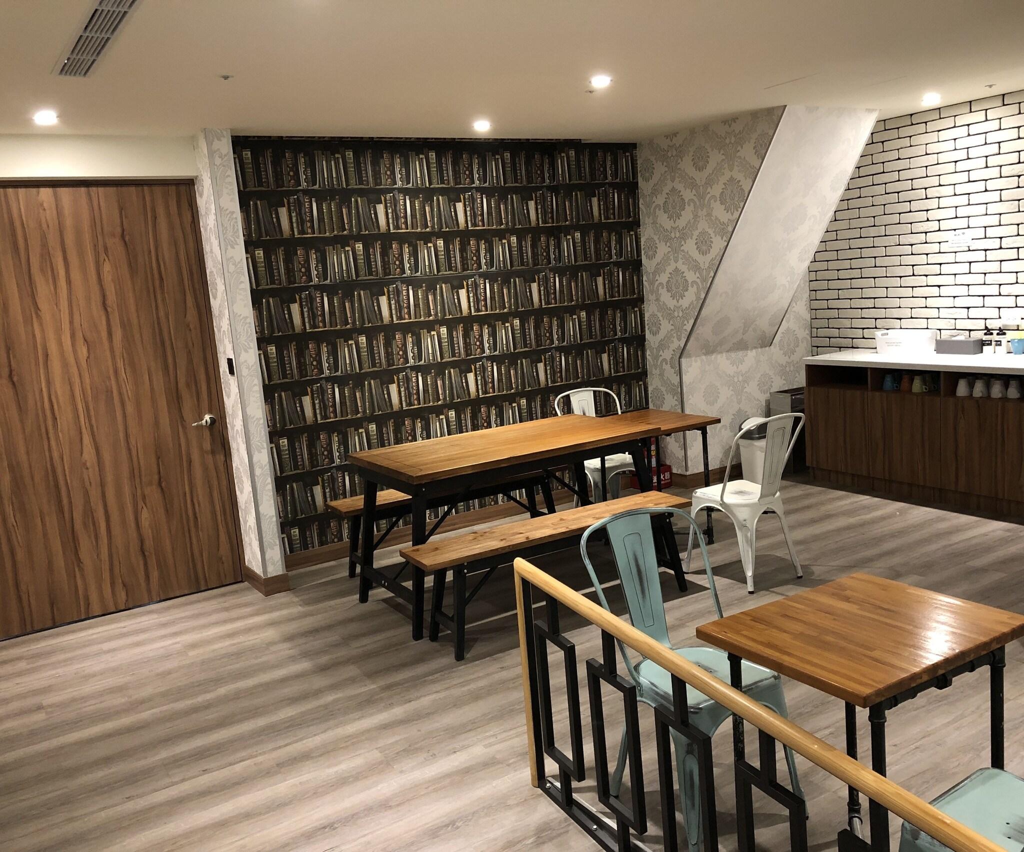 Muzik Hotel - Ximending Xining Branch