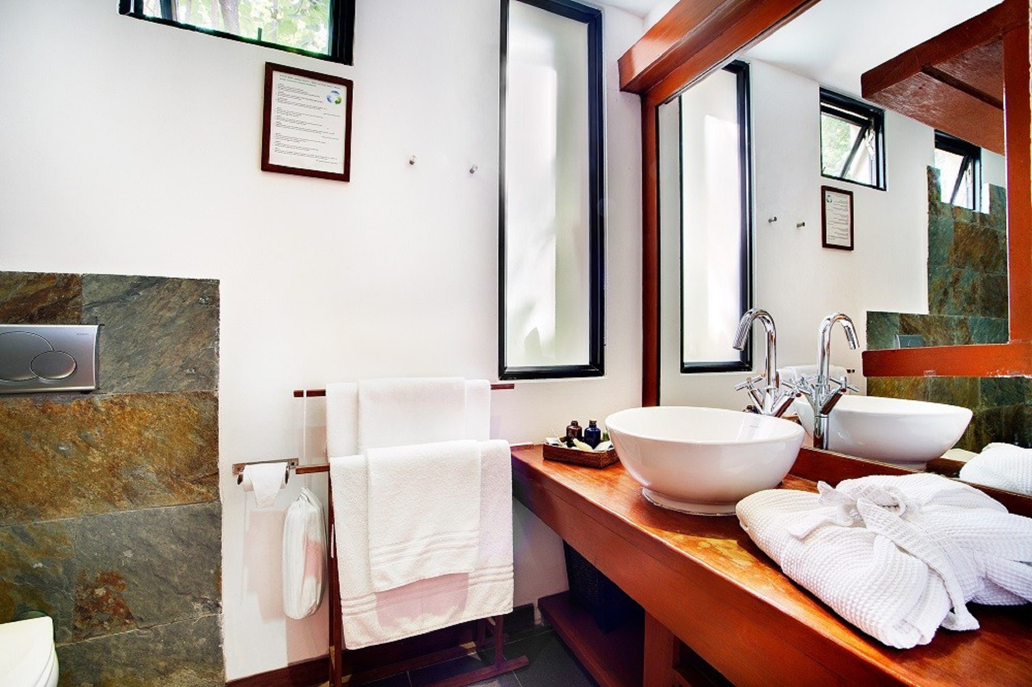 Gangehi Island Resort - Bild 4