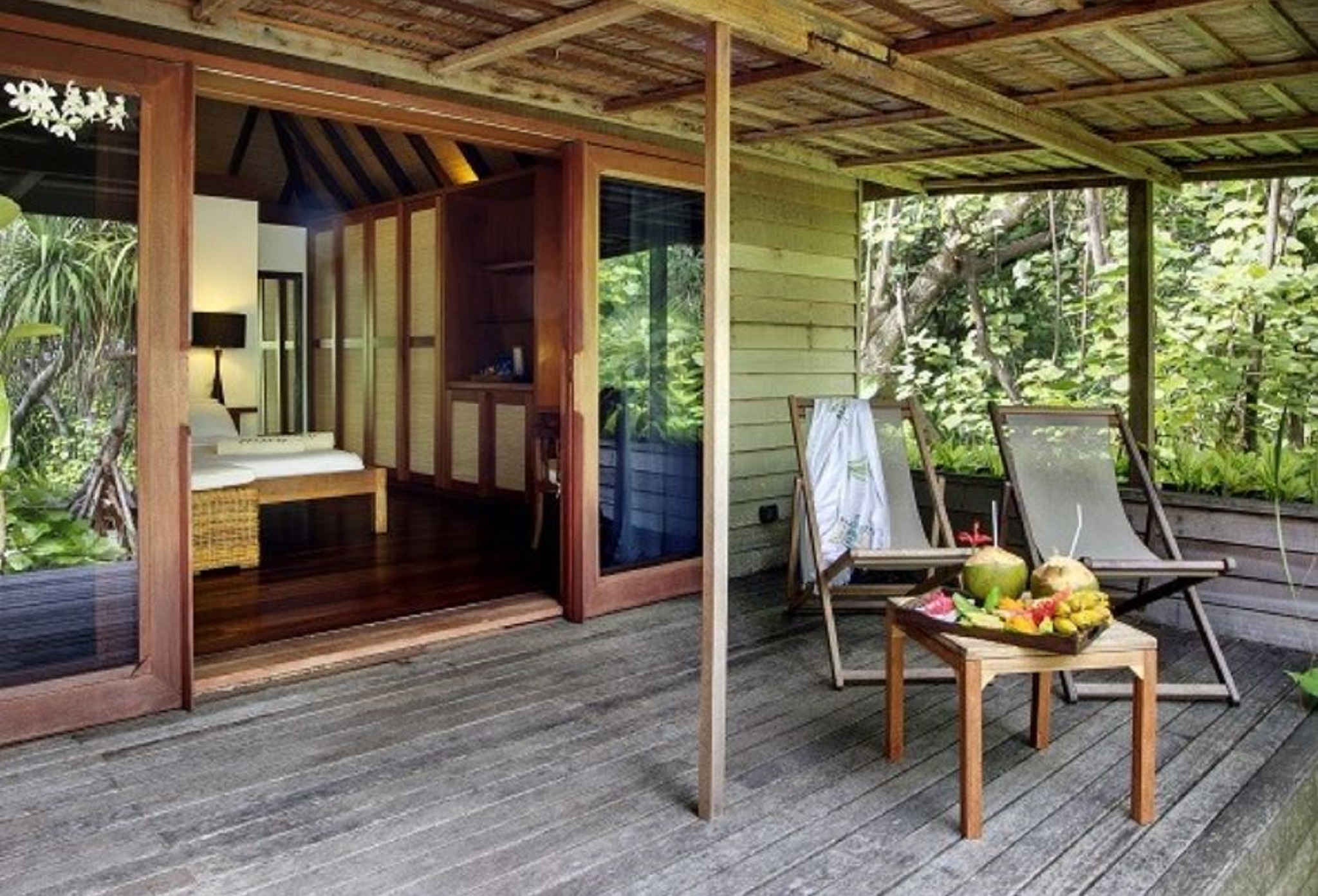 Gangehi Island Resort - Bild 4