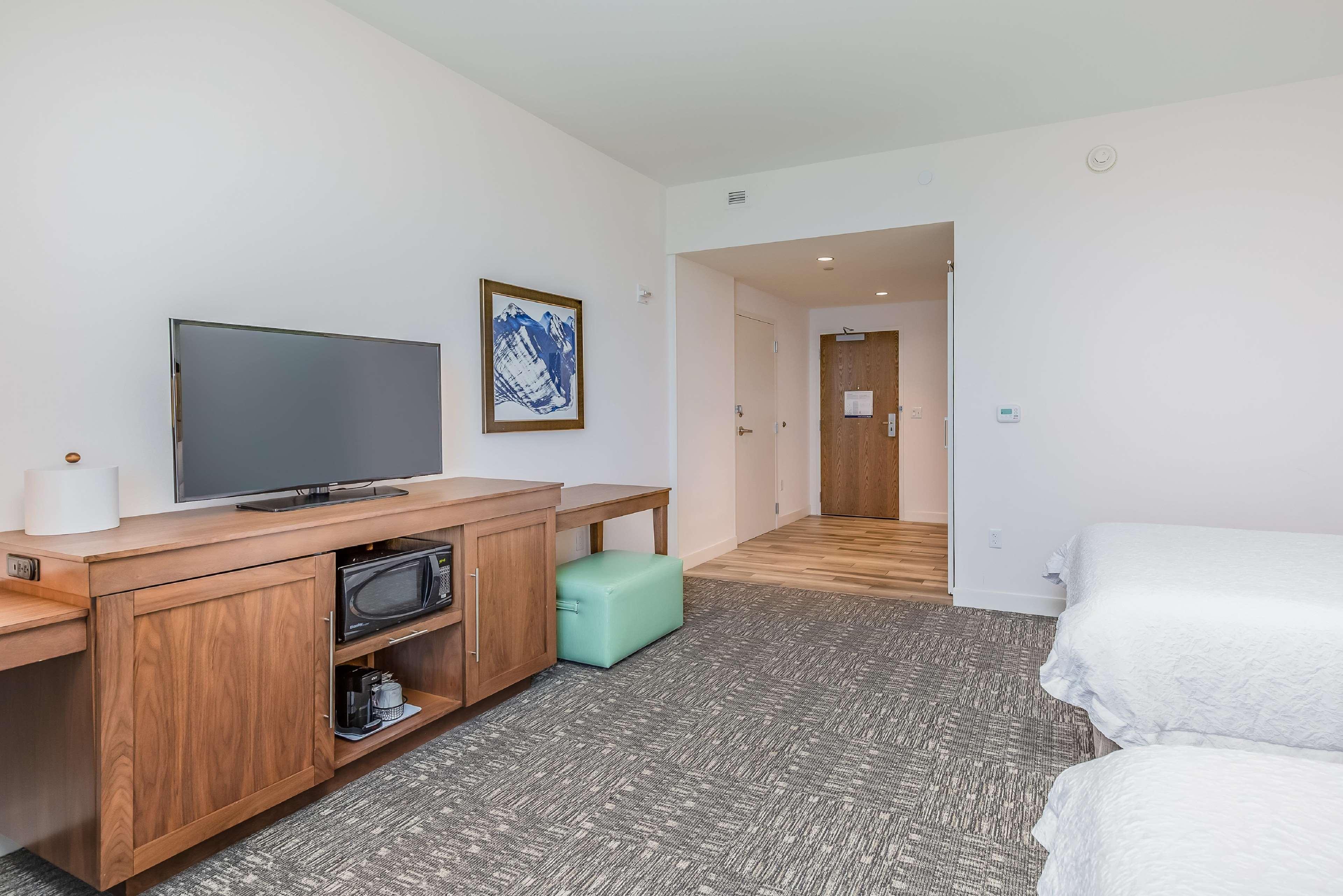 Hampton Inn & Suites Panama City Beach-Beachfront