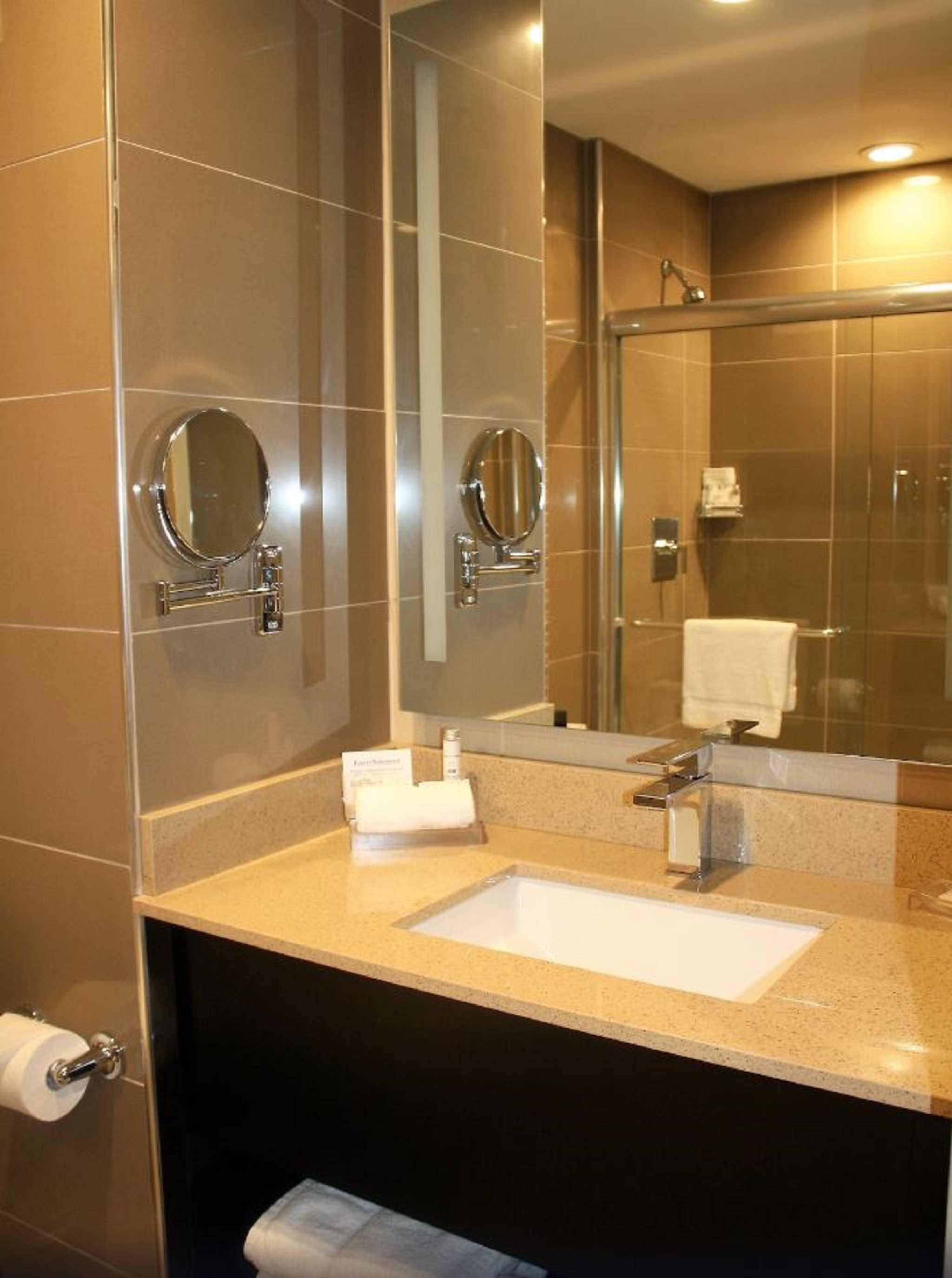 Imagem da galeria de Best Western Premier Nyc Gateway Hotel