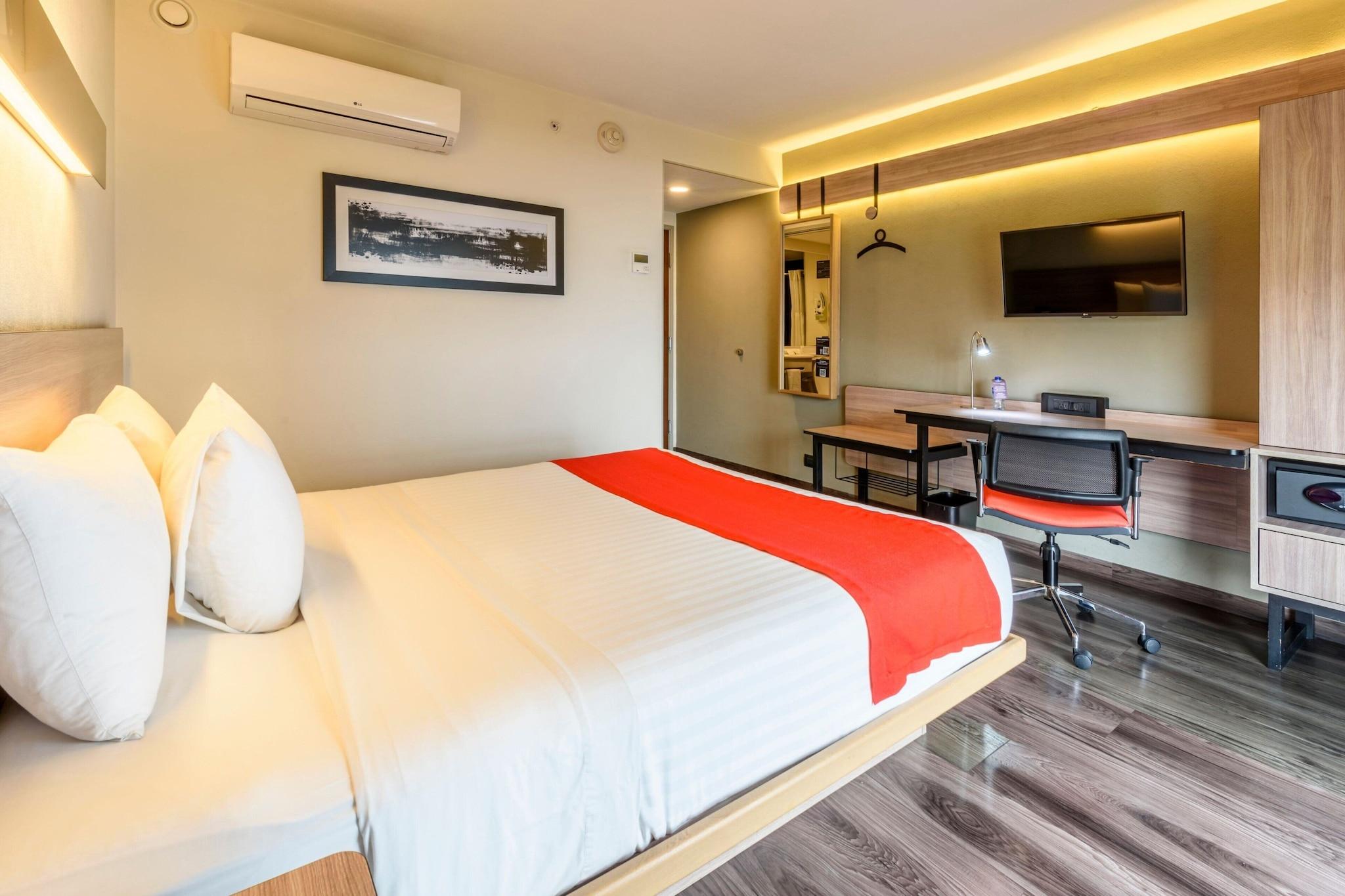 City Plus by Marriott Bogota