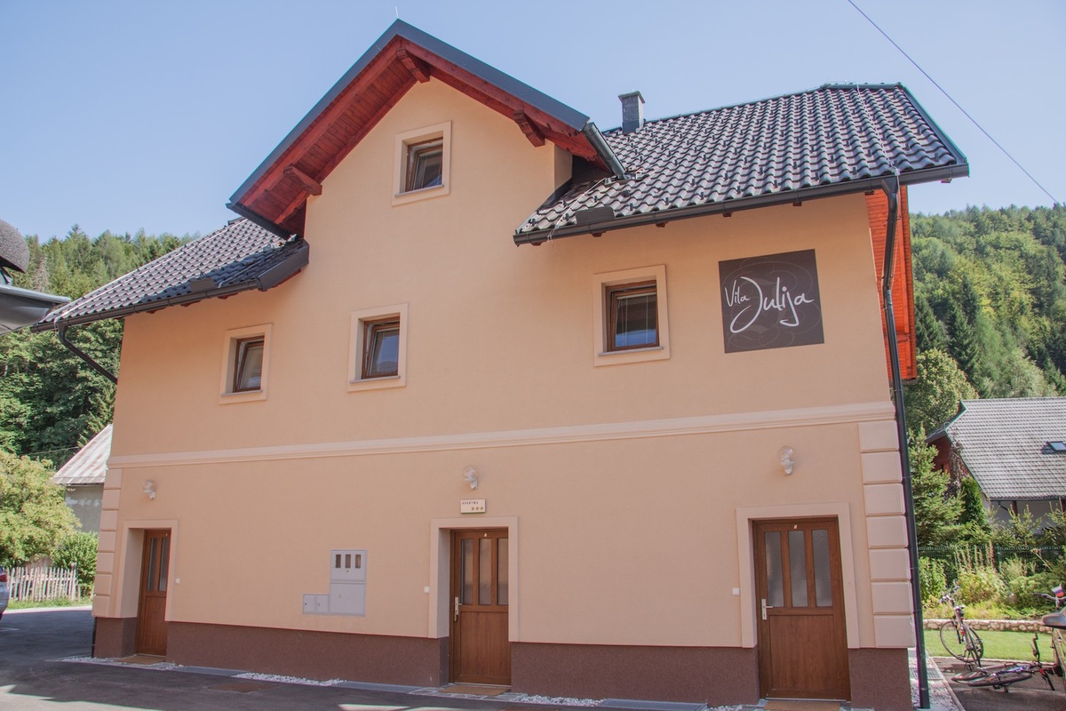 Apartment House Berghi I & II