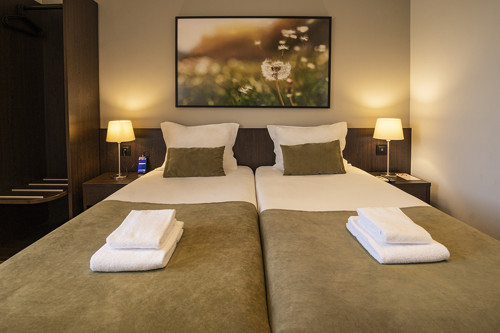 Riversuites by null