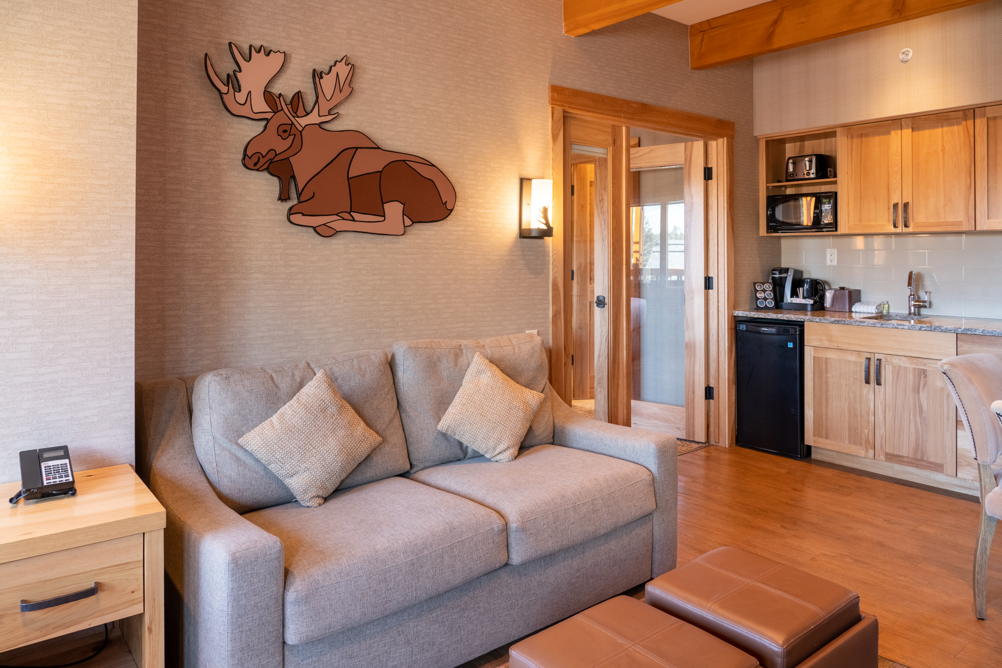 Moose Hotel & Suites by null