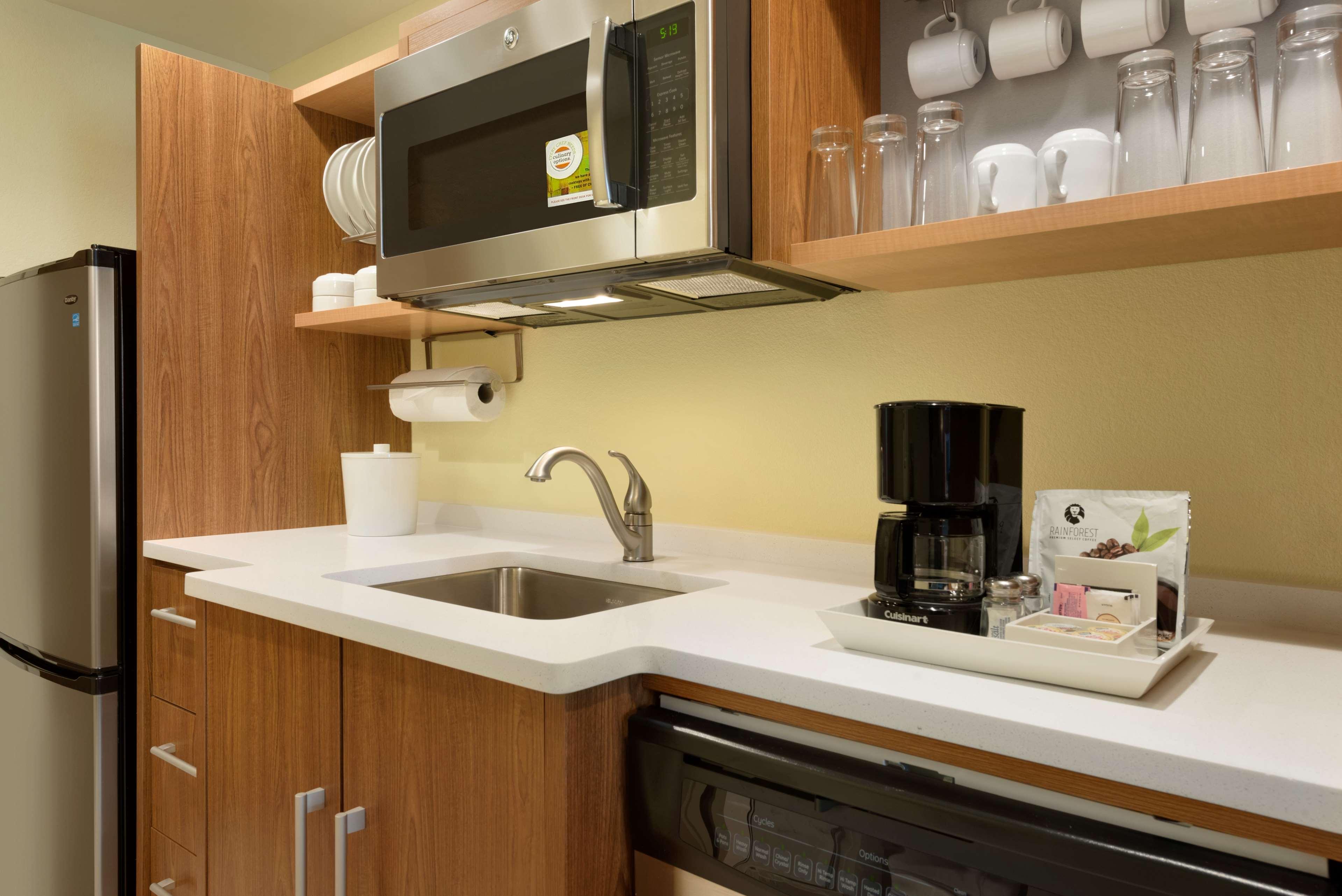 Home2 Suites Cleveland/Middleburg Heights