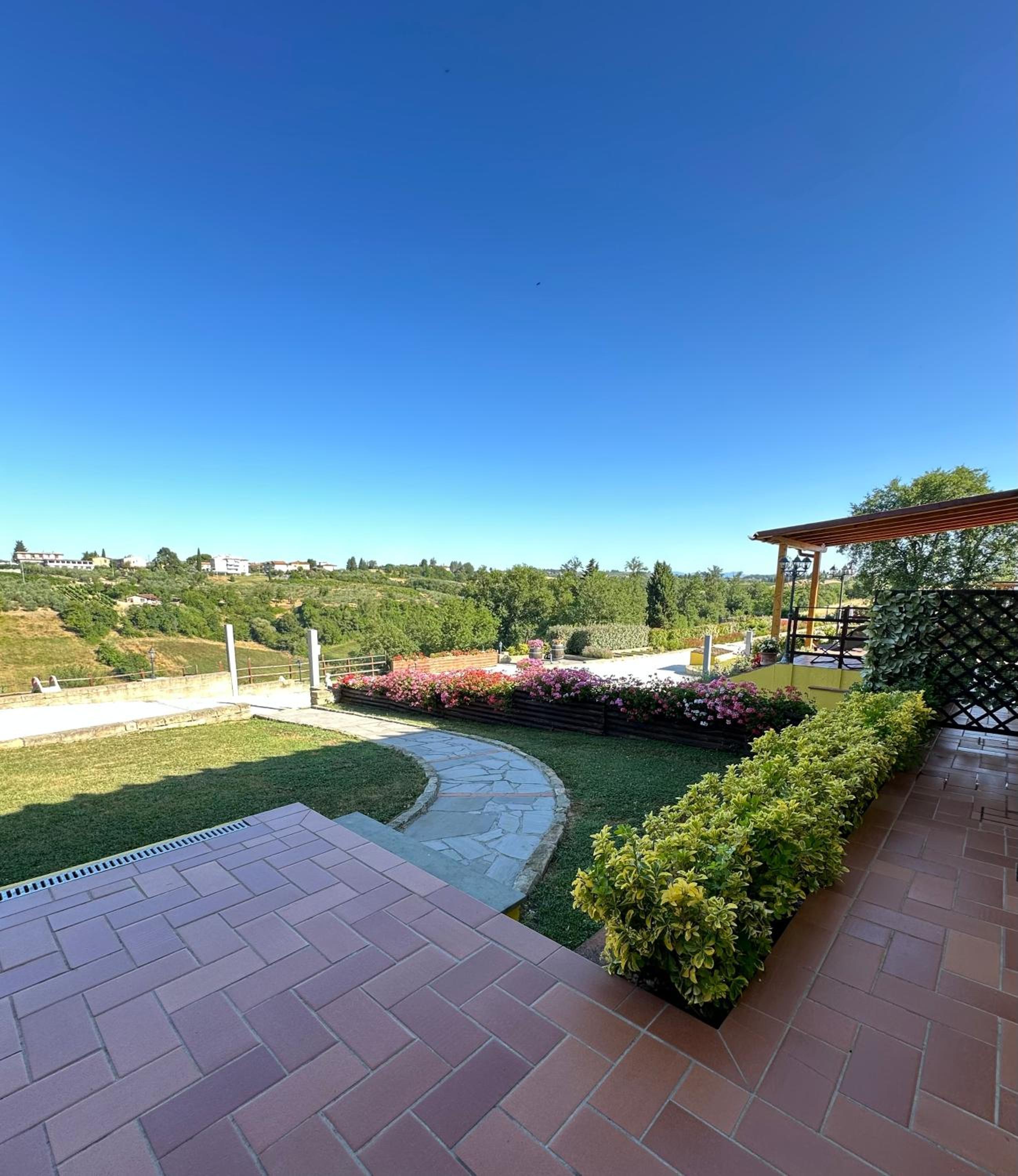Colle Del Sole - Three Bedroom