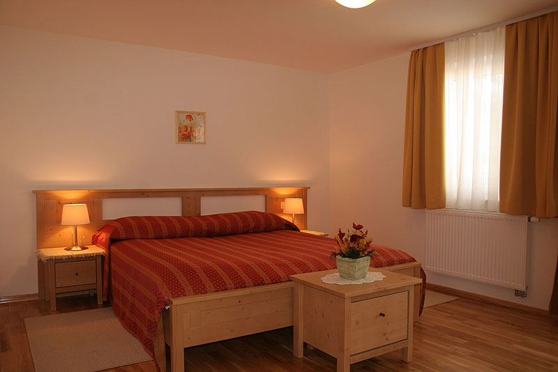 Art Hotel Kristal in restavracija pri Lovcu, BOHINJ, Bohinjsko Jezero by null