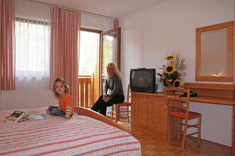 Art Hotel Kristal in restavracija pri Lovcu, BOHINJ, Bohinjsko Jezero by null