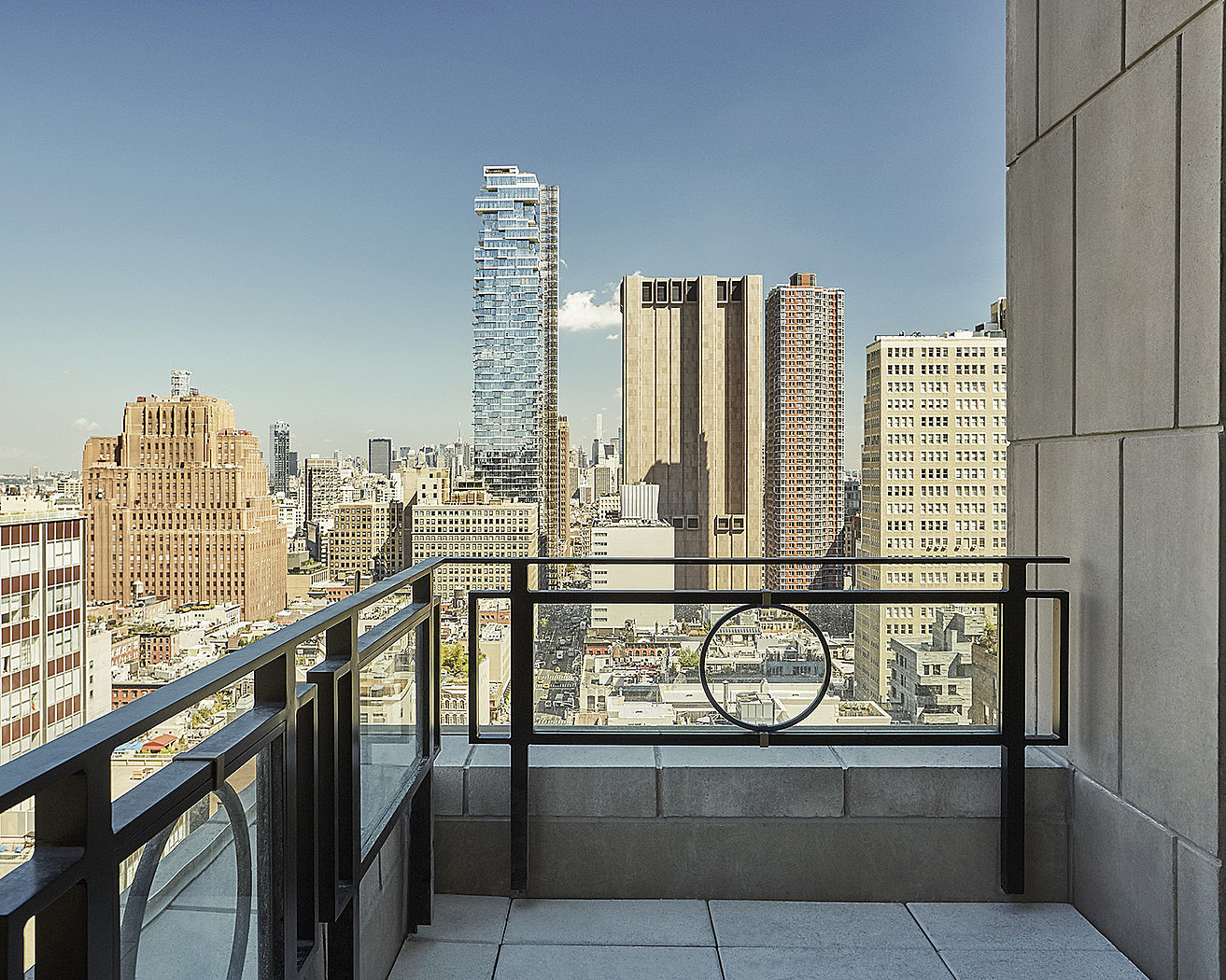 Four Seasons Hotel New York Downtown by null