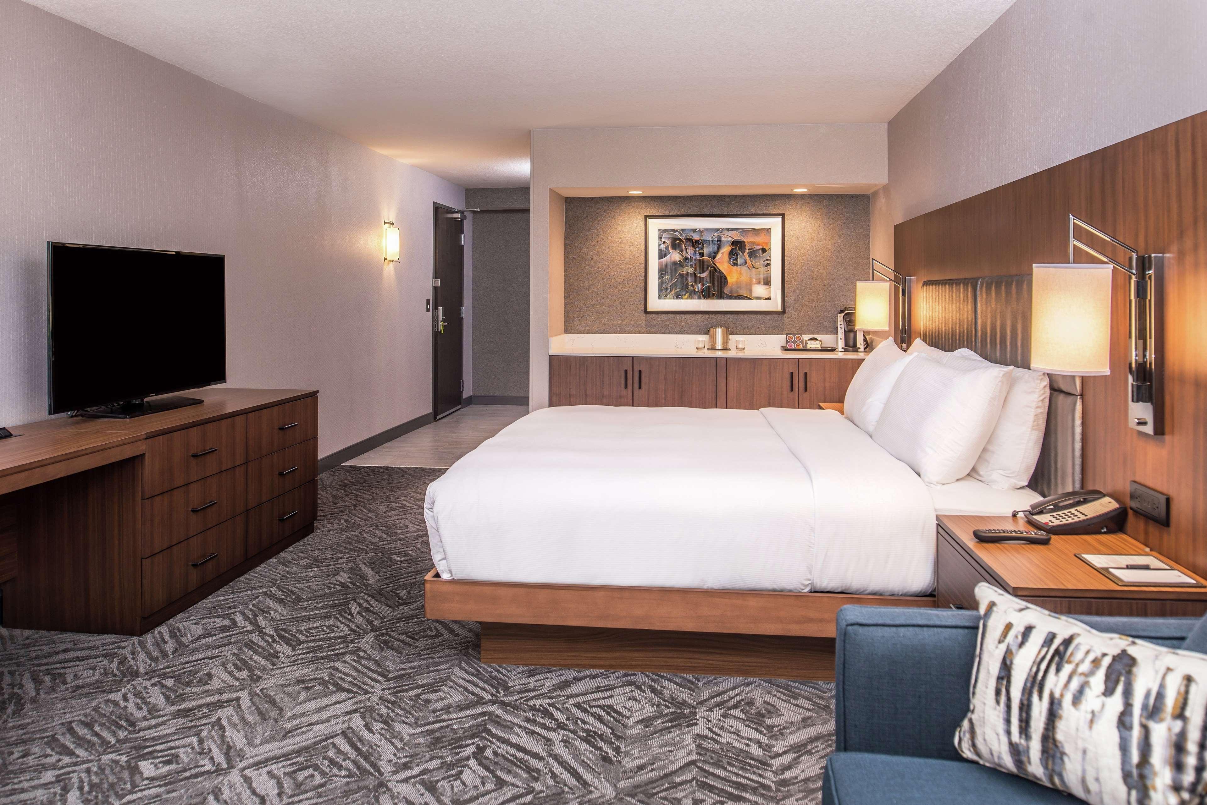 Doubletree by Hilton Lafayette East