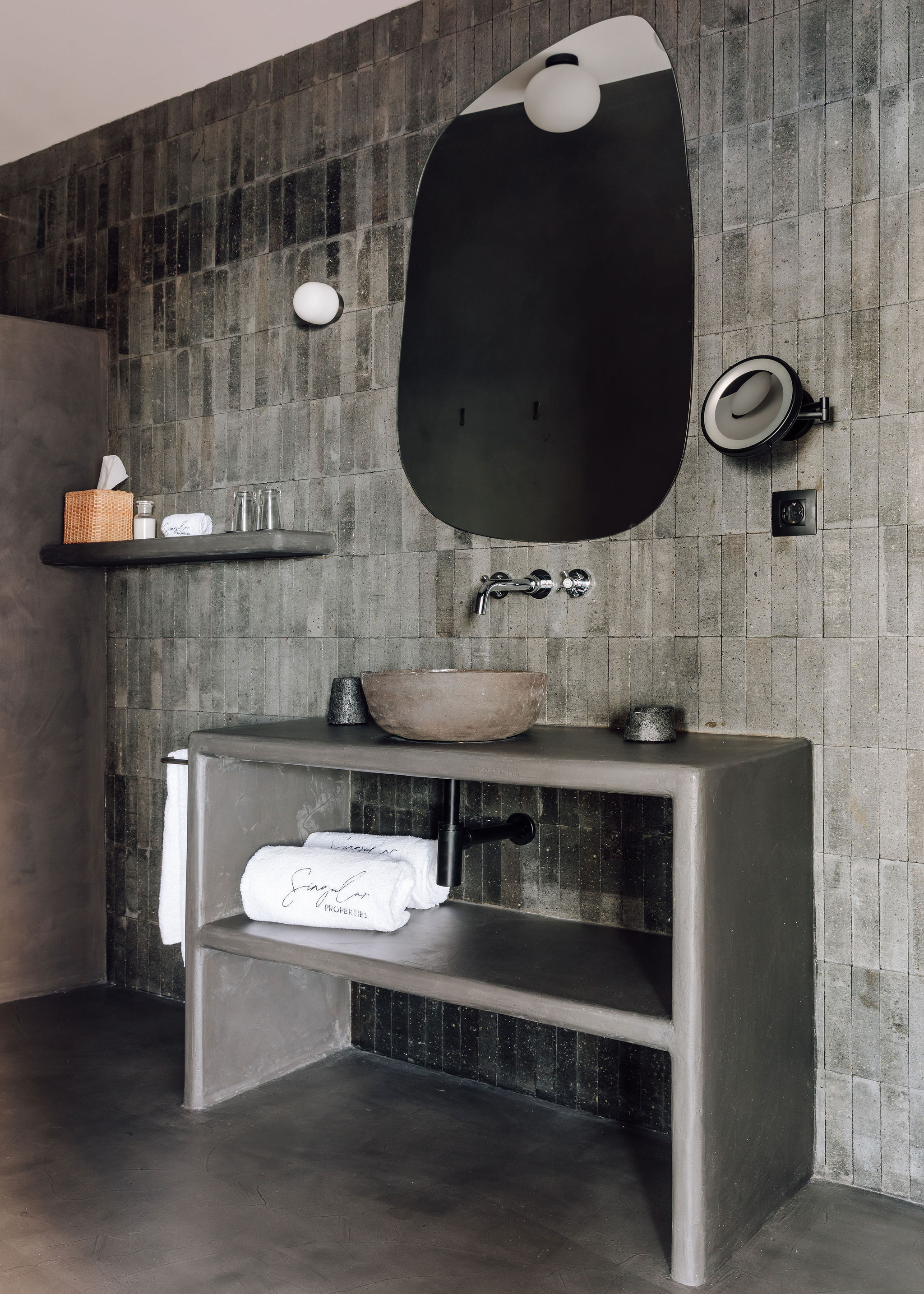 White Exclusive Suites & Villas by null
