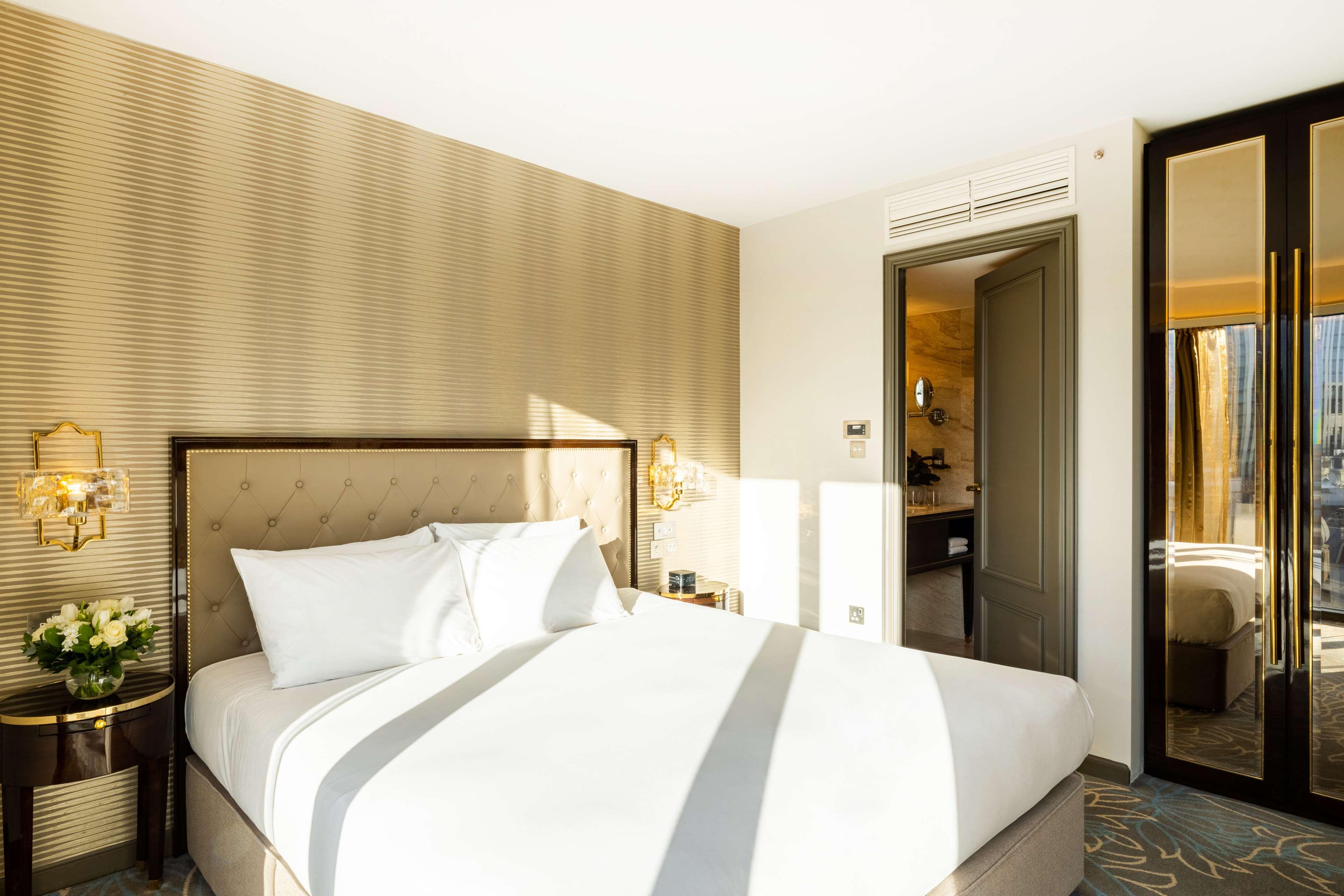 Imagem da galeria de Leonardo Hotel Aldgate - Formerly Hotel Saint