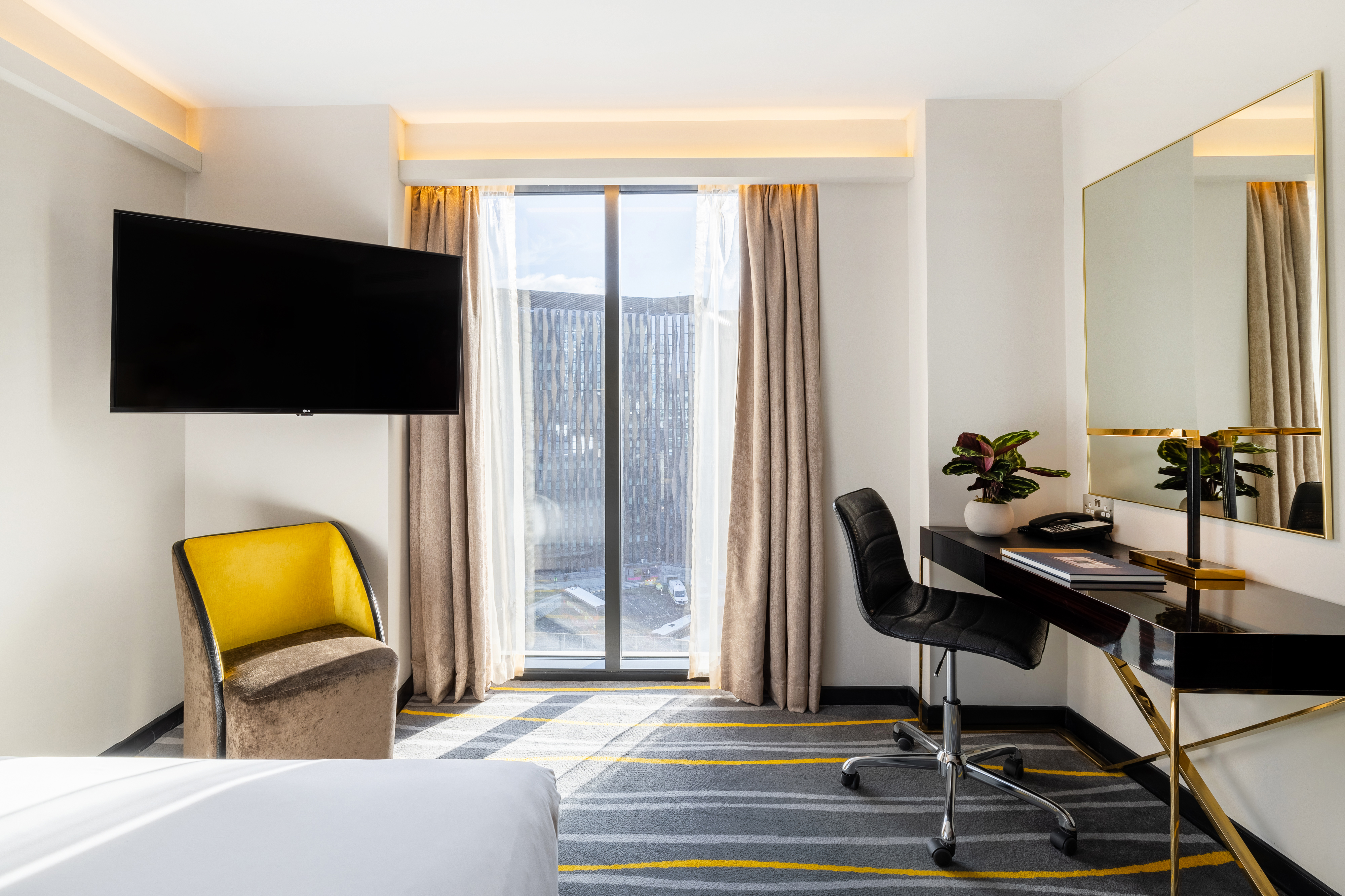 Imagem da galeria de Leonardo Hotel Aldgate - Formerly Hotel Saint