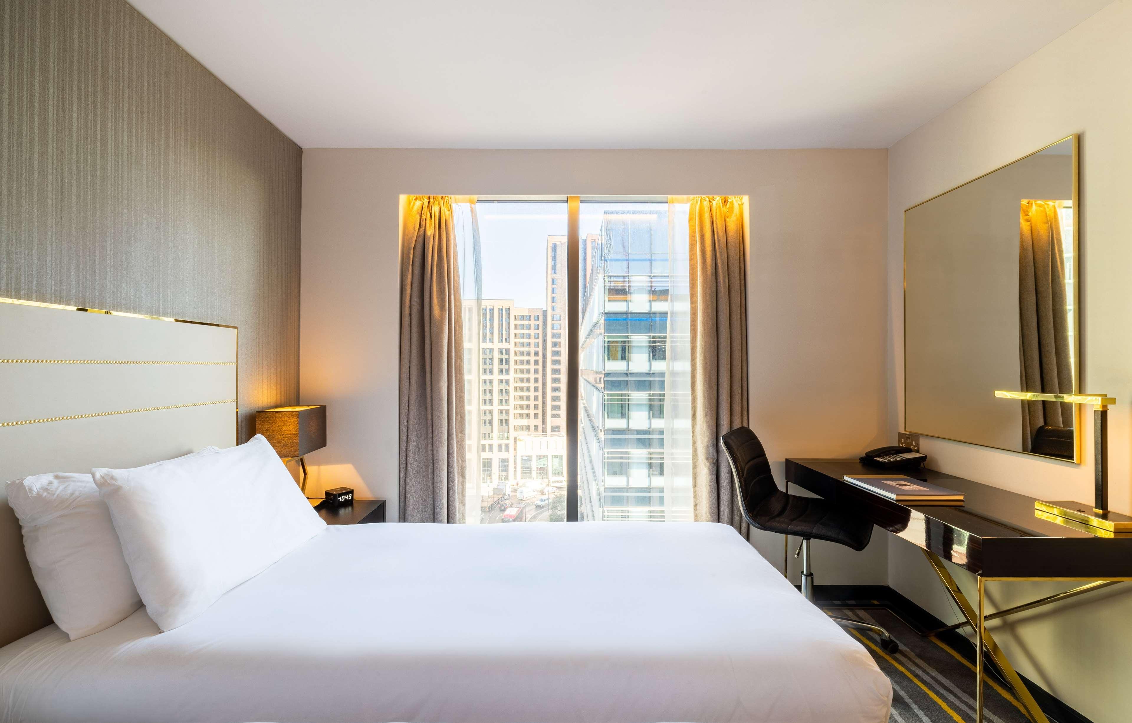Imagem da galeria de Leonardo Hotel Aldgate - Formerly Hotel Saint