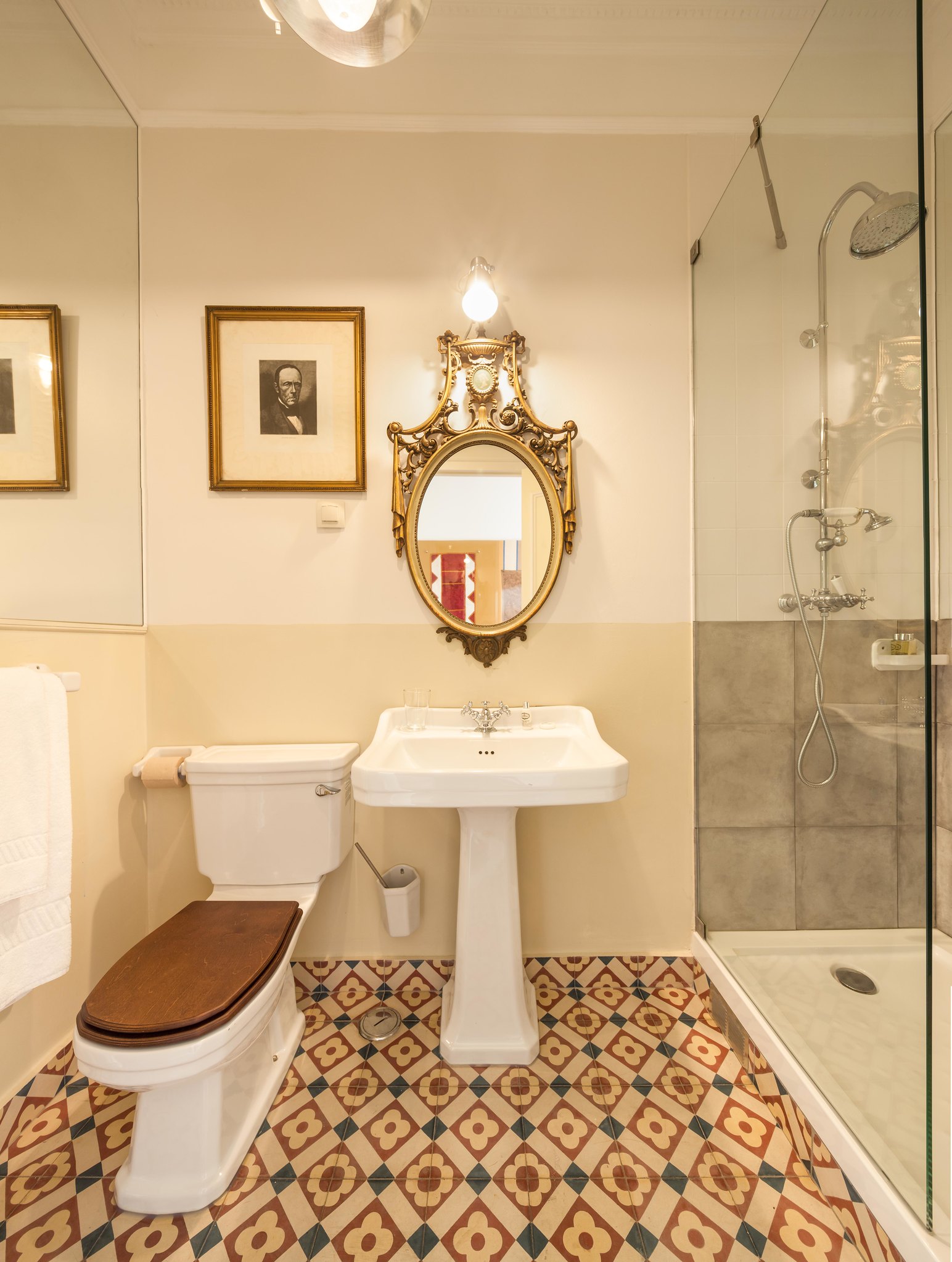 Independente Principe Real by null