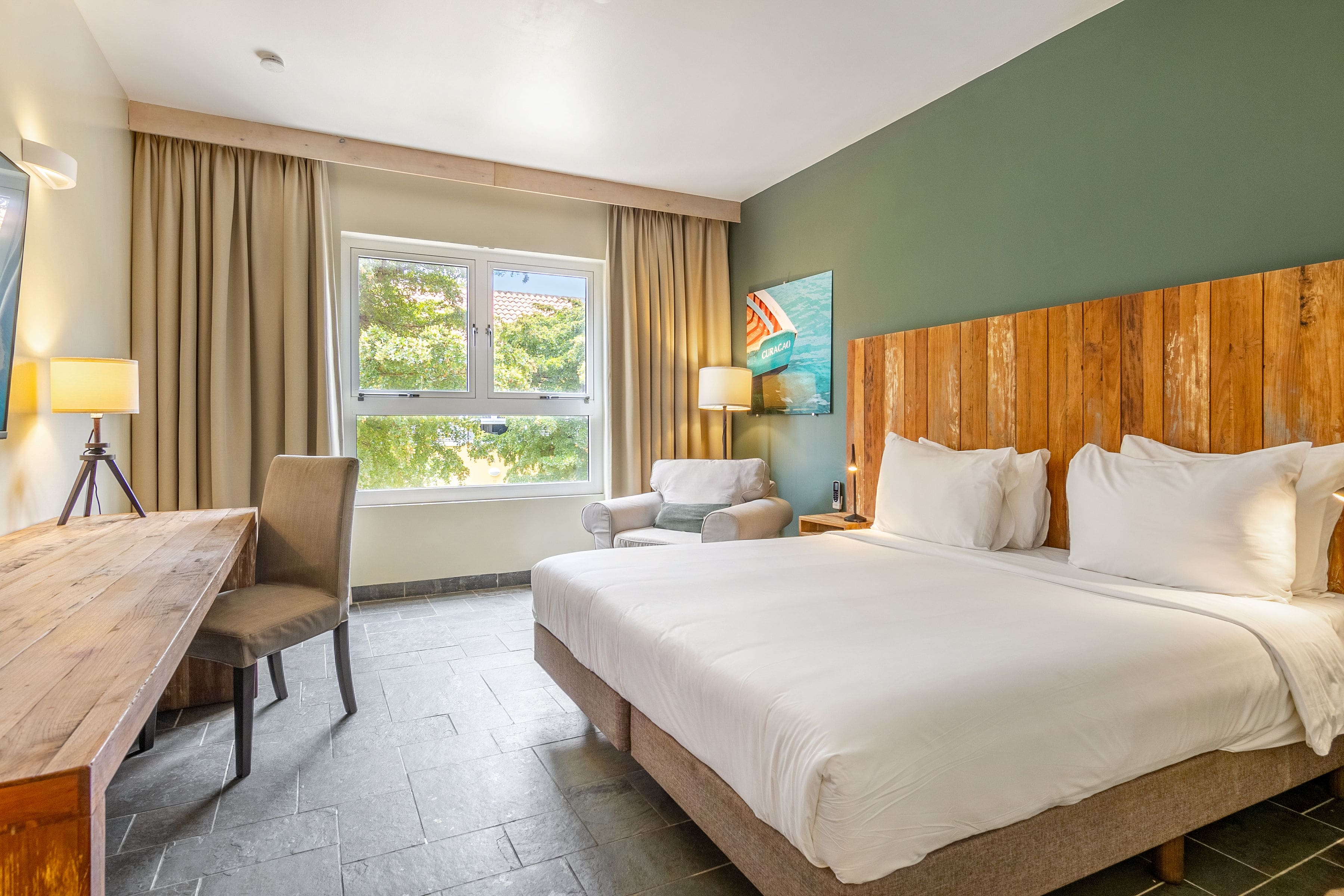 Bayside Boutique - Blue Bay Golf & Beach Resort