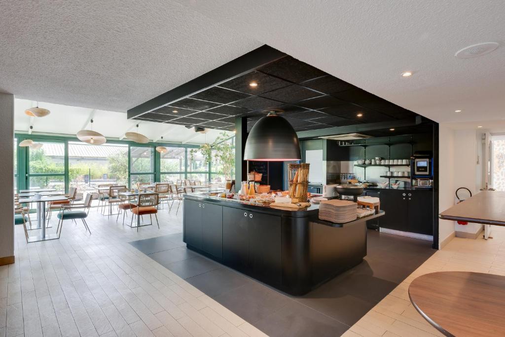 Sure Hotel by Best Western Valence Nord
