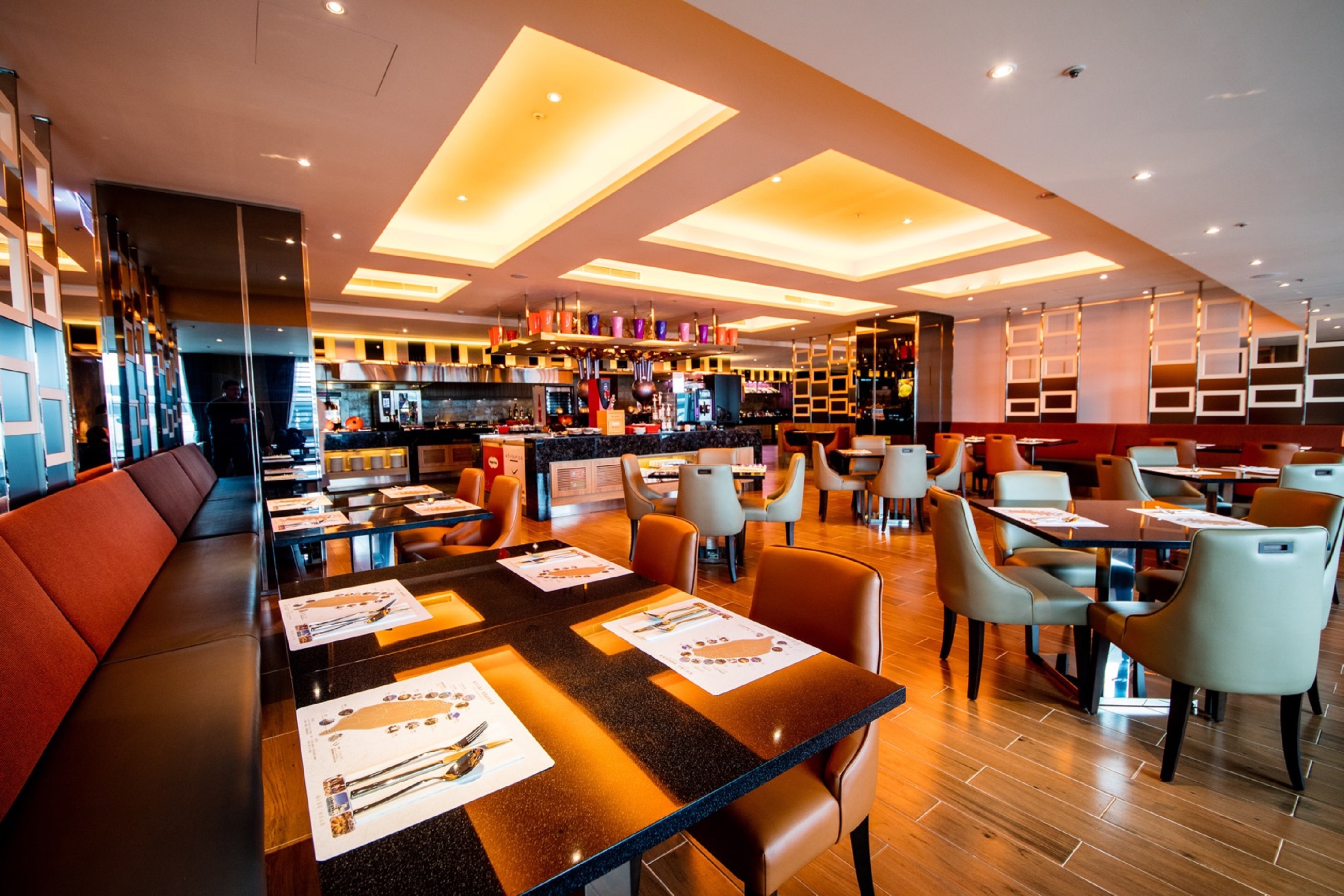 Fullon Hotel Taoyuan Airport Access MRT A8