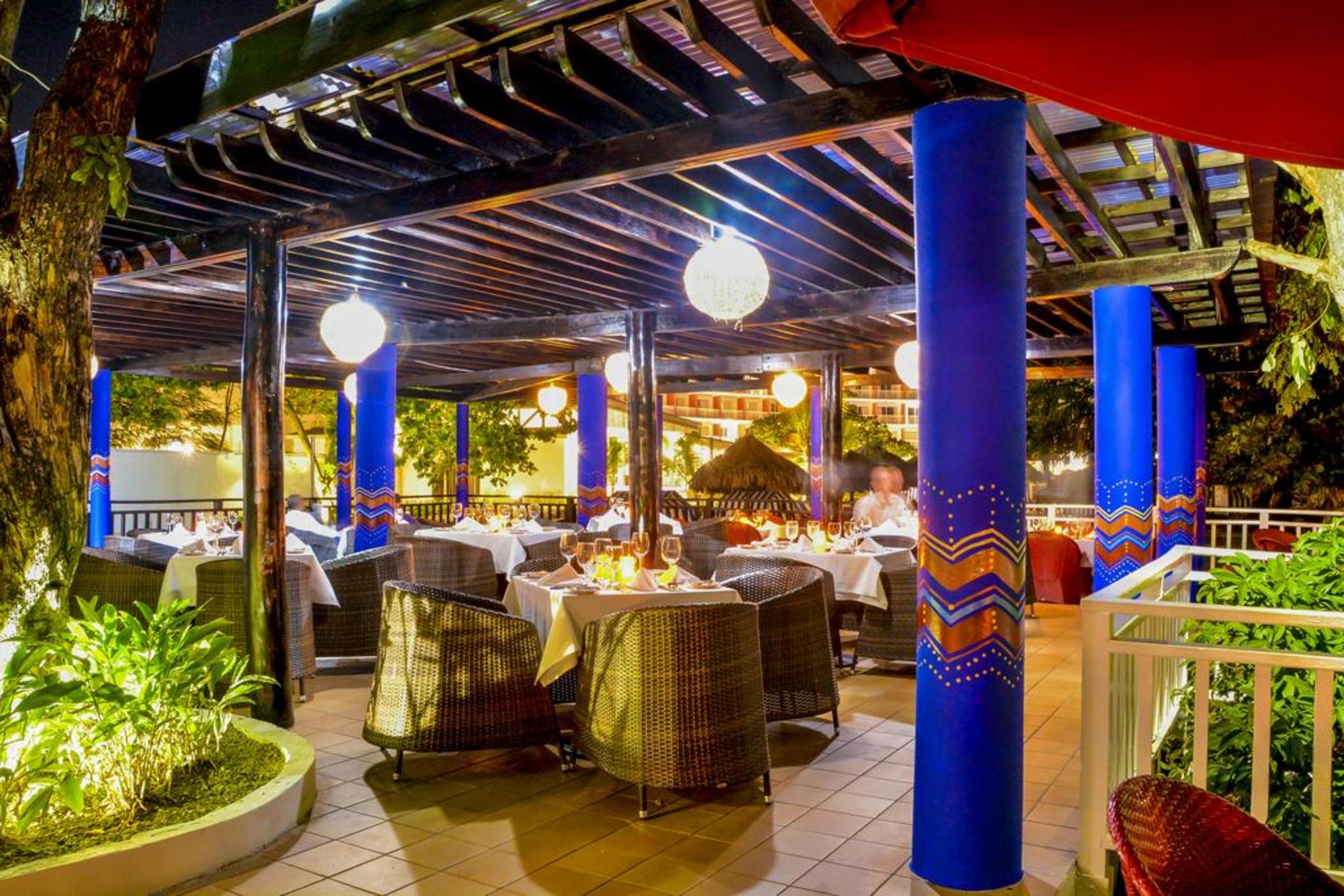 Grand Decameron Cornwall Beach Trademark All Inclu