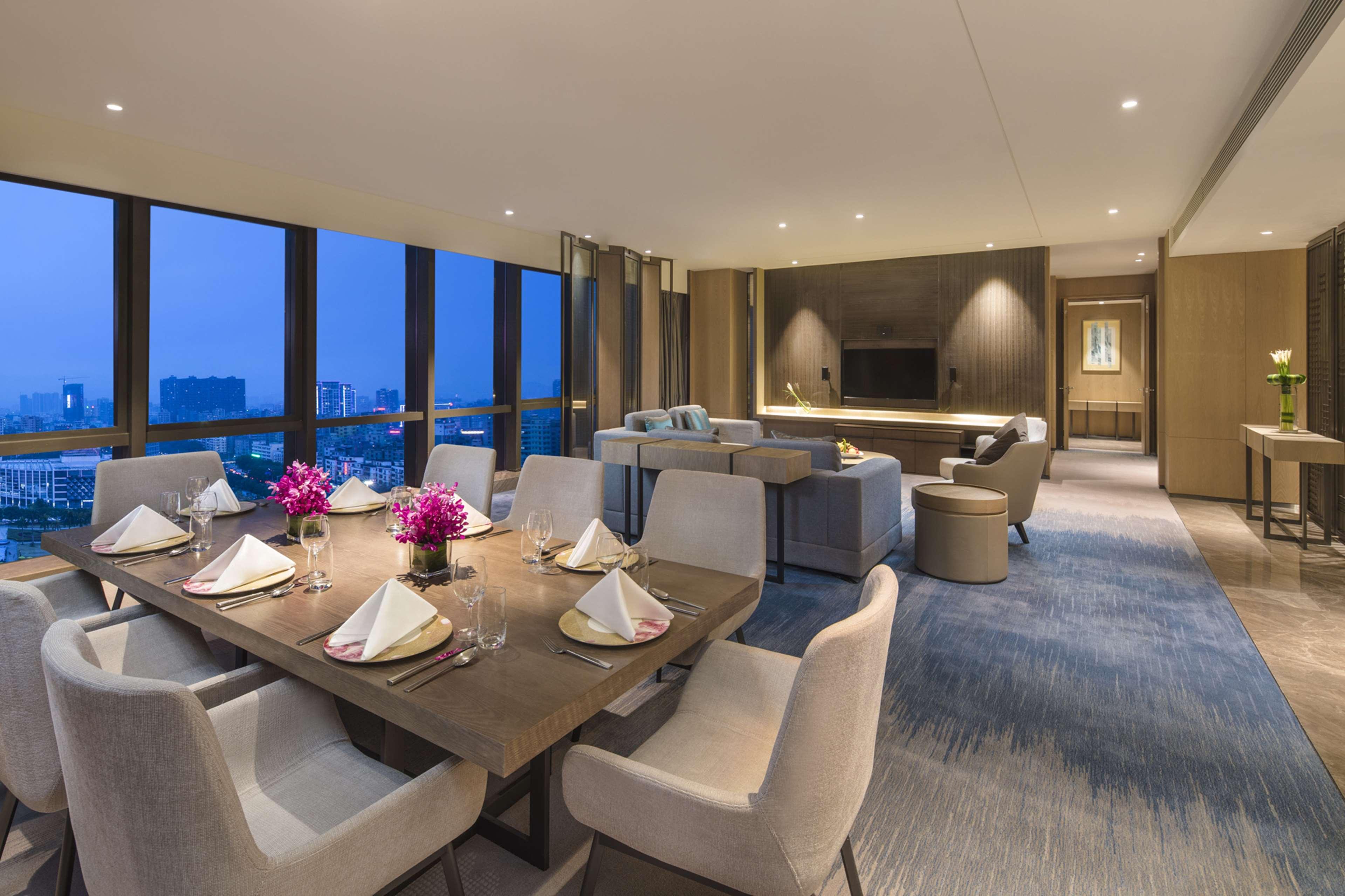 Doubletree By Hilton Shenzhen Longhua