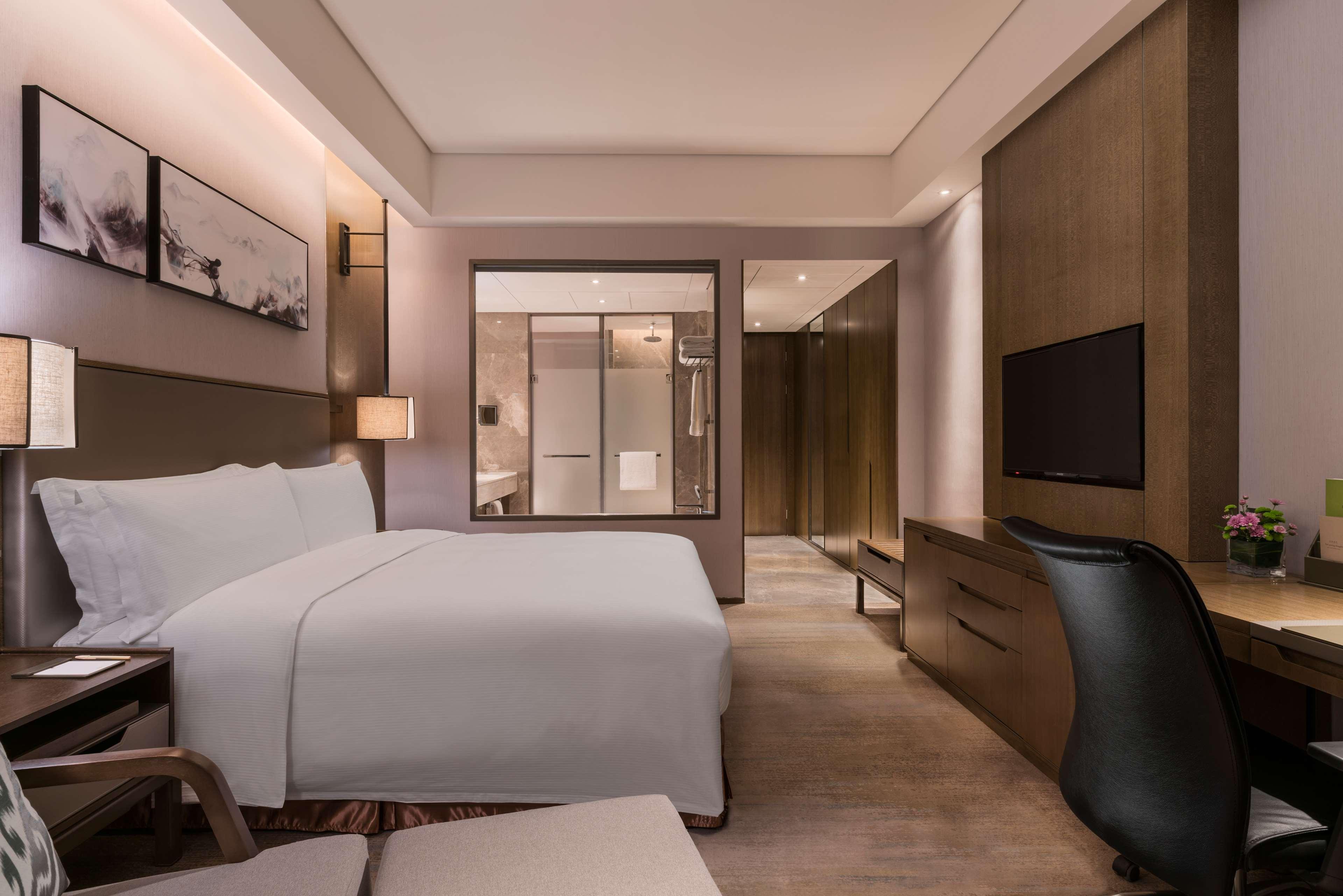 DoubleTree by Hilton Shiyan