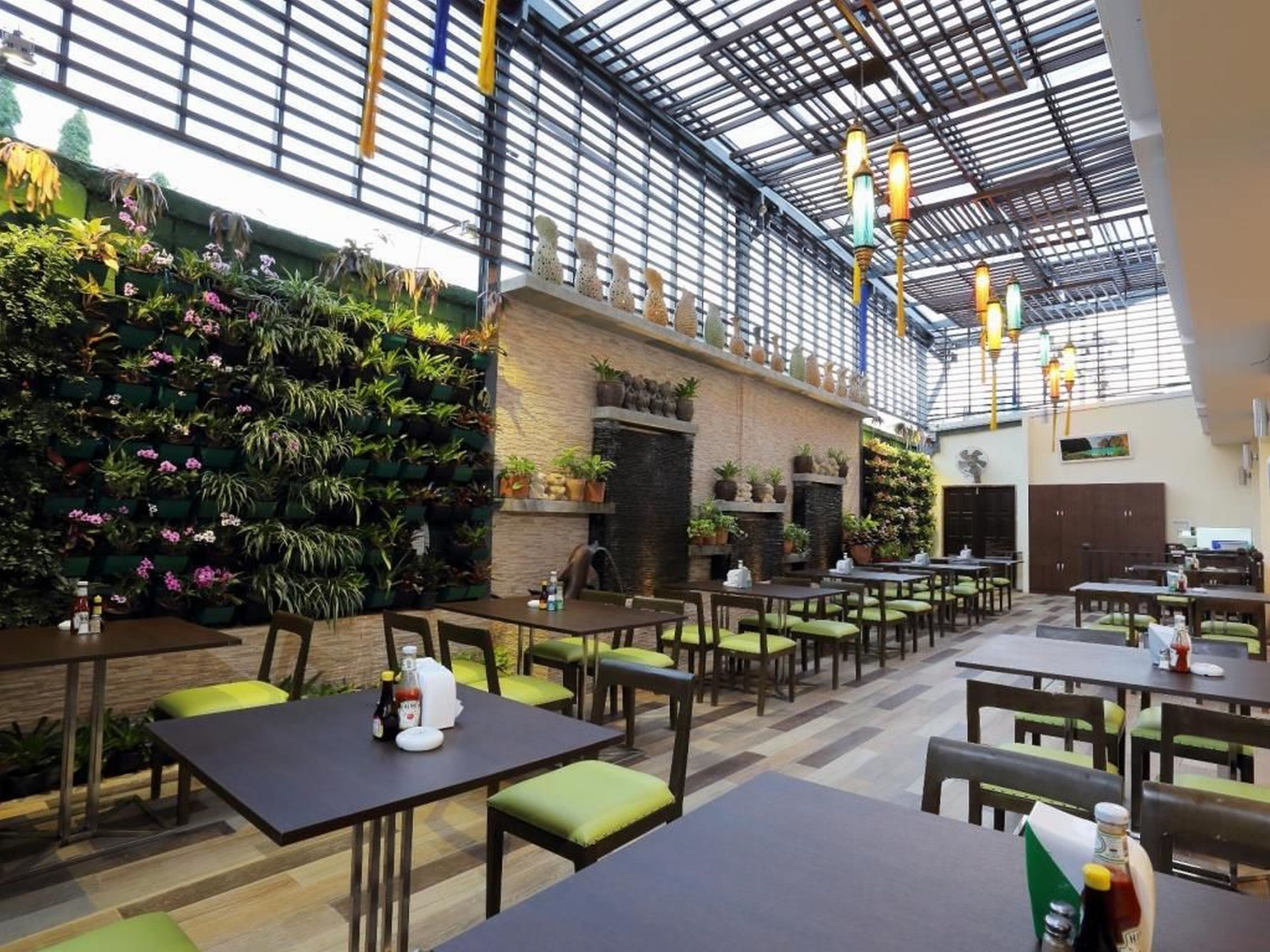 ON Hotel Phuket & Louis' Kitchen by null
