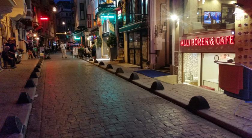 Taksim Park Suites