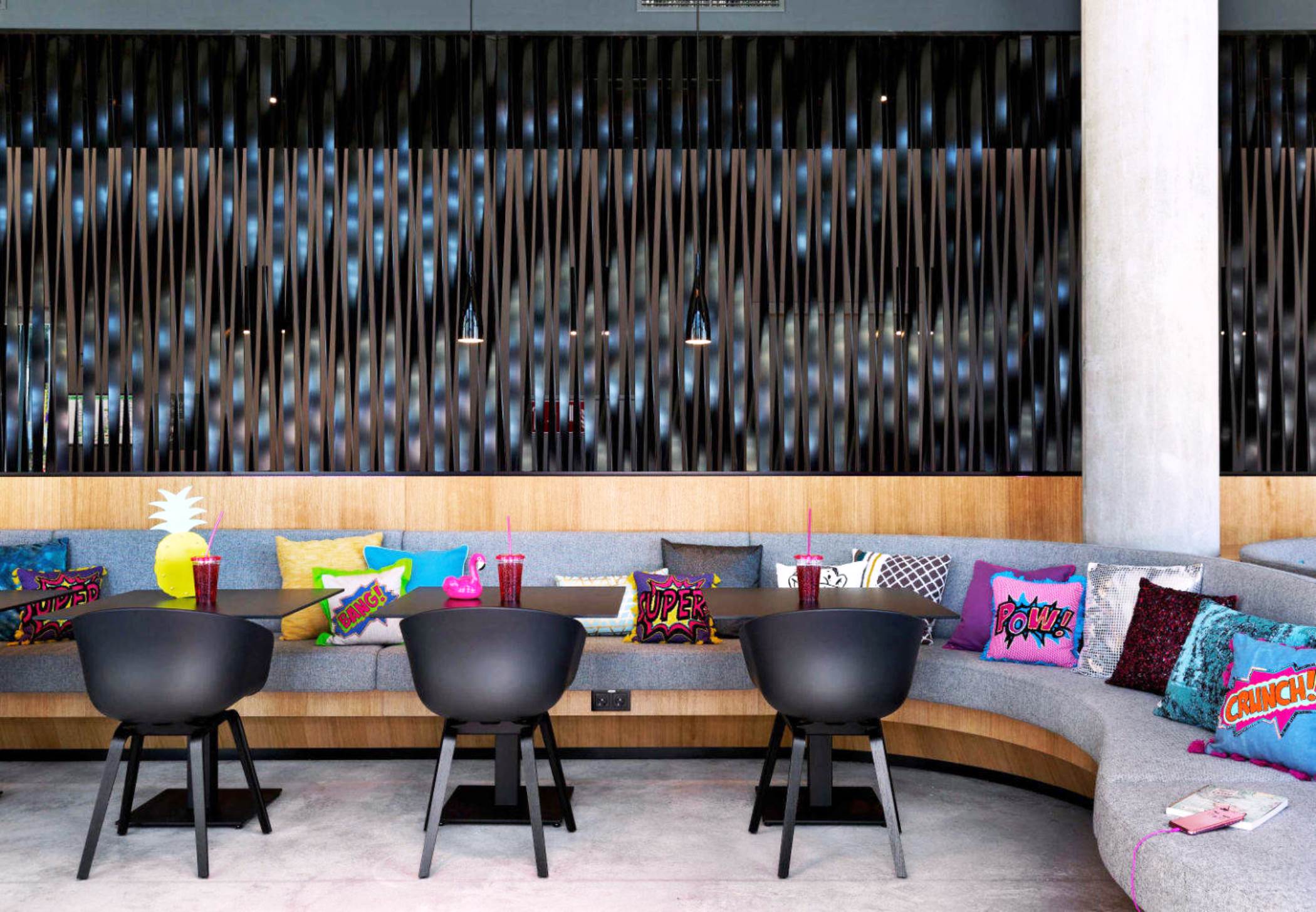 MOXY Vienna Airport