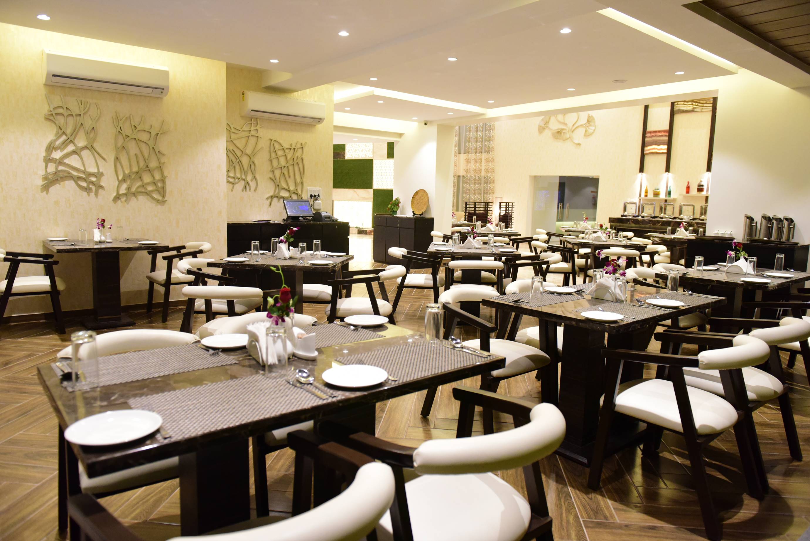 The Flora Grand